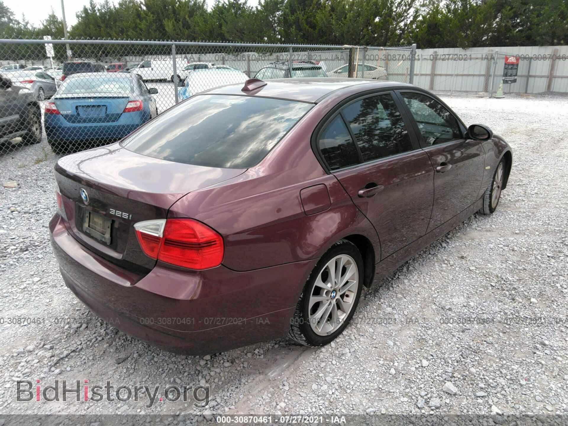 2006 BMW 3 SERIES - VIN: WBAVB13556PT05150 - Фото 4