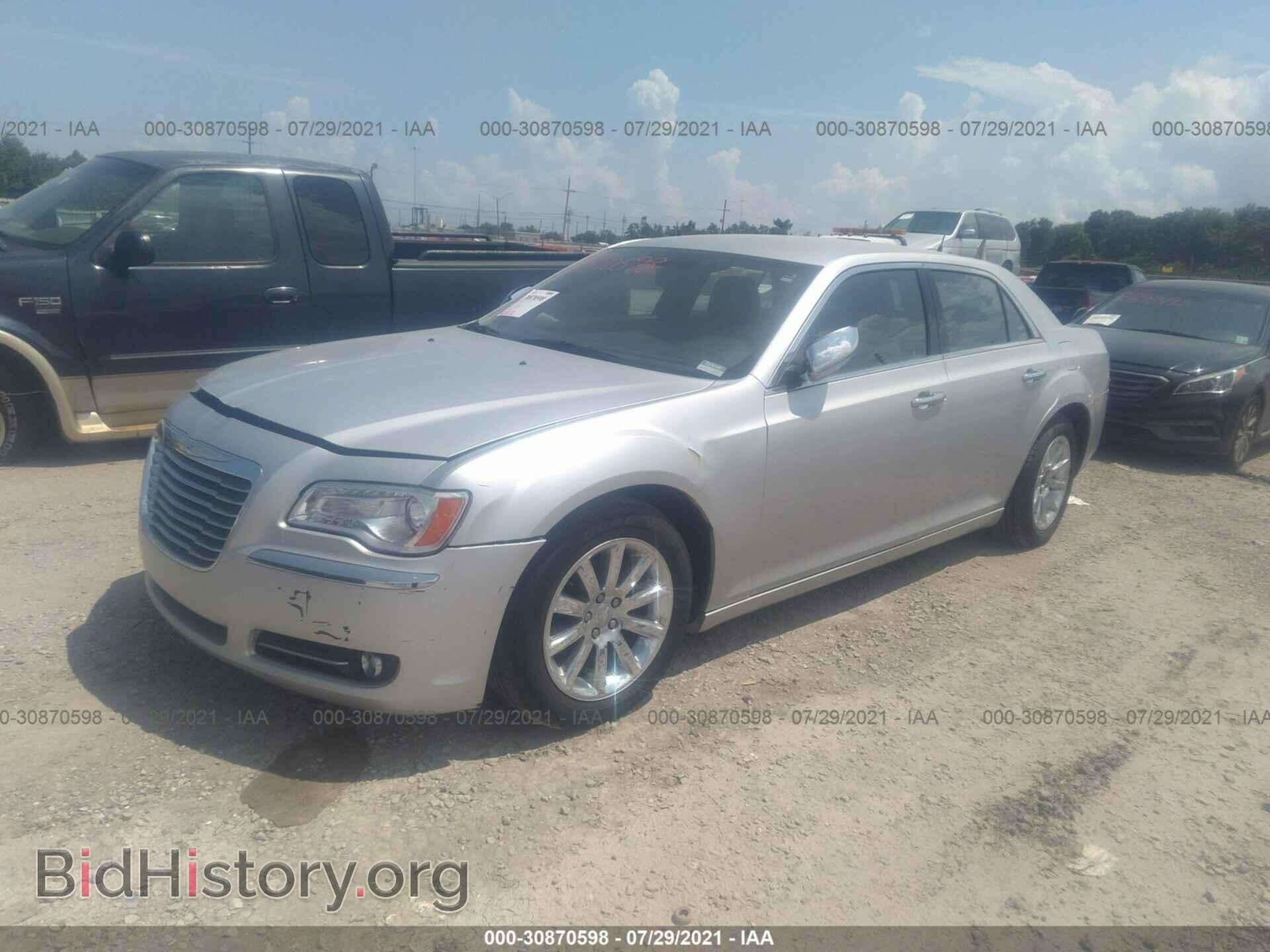 2012 CHRYSLER 300 - VIN: 2C3CCACGXCH216400 - Фото 2