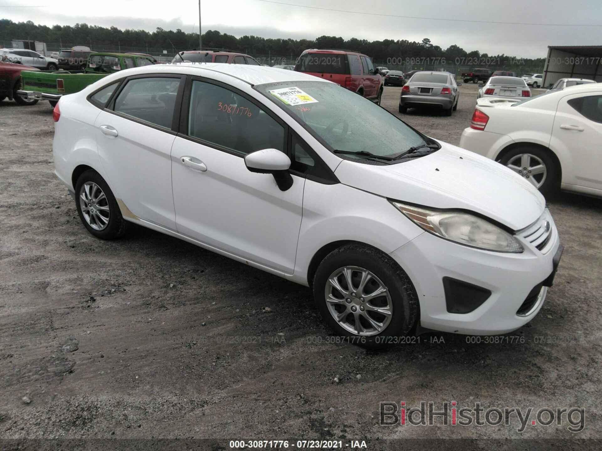 Photo 3FADP4AJ3BM231413 - FORD FIESTA 2011