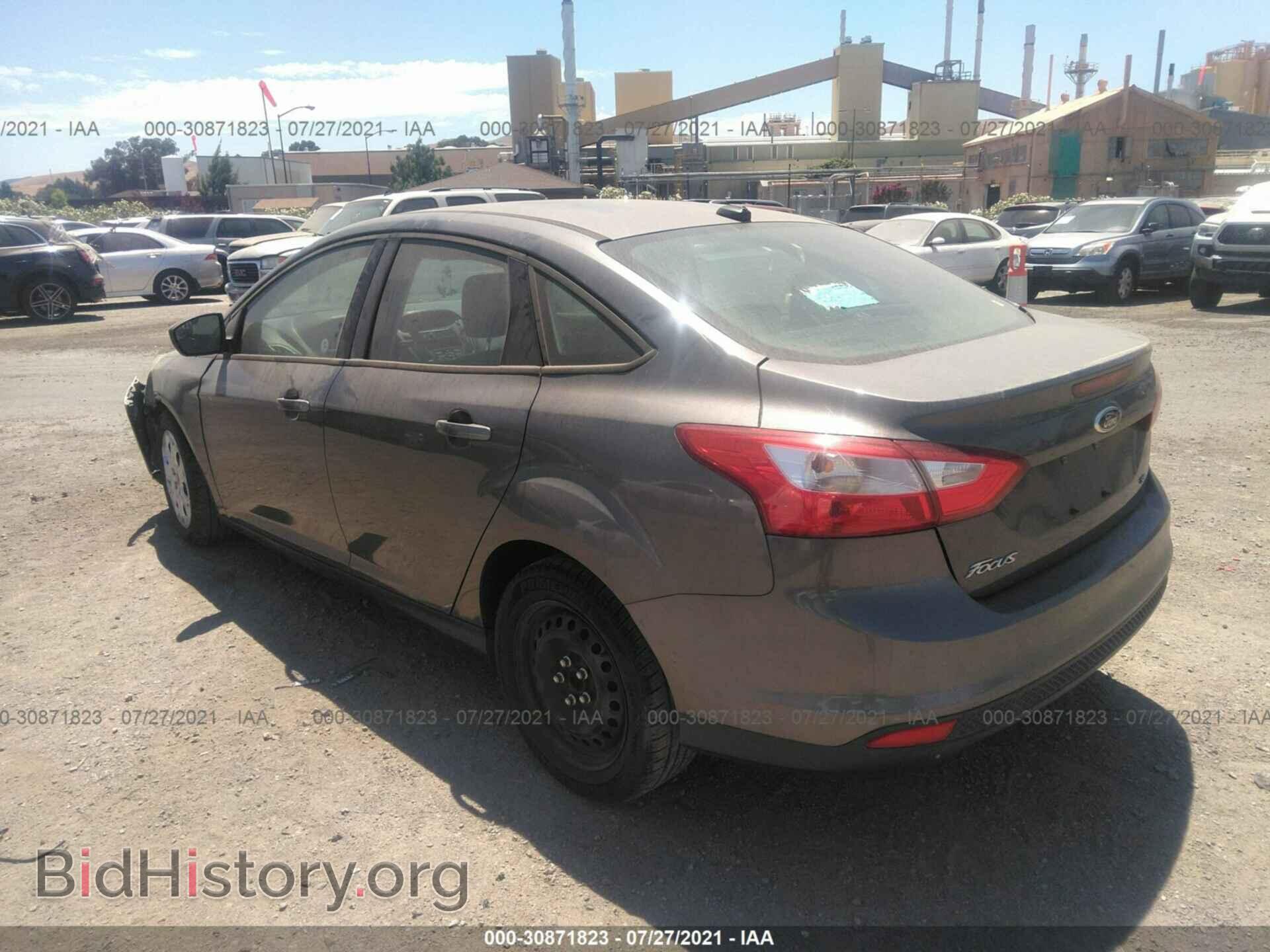 2012 FORD FOCUS - VIN: 1FAHP3F25CL212040 - Photo 3