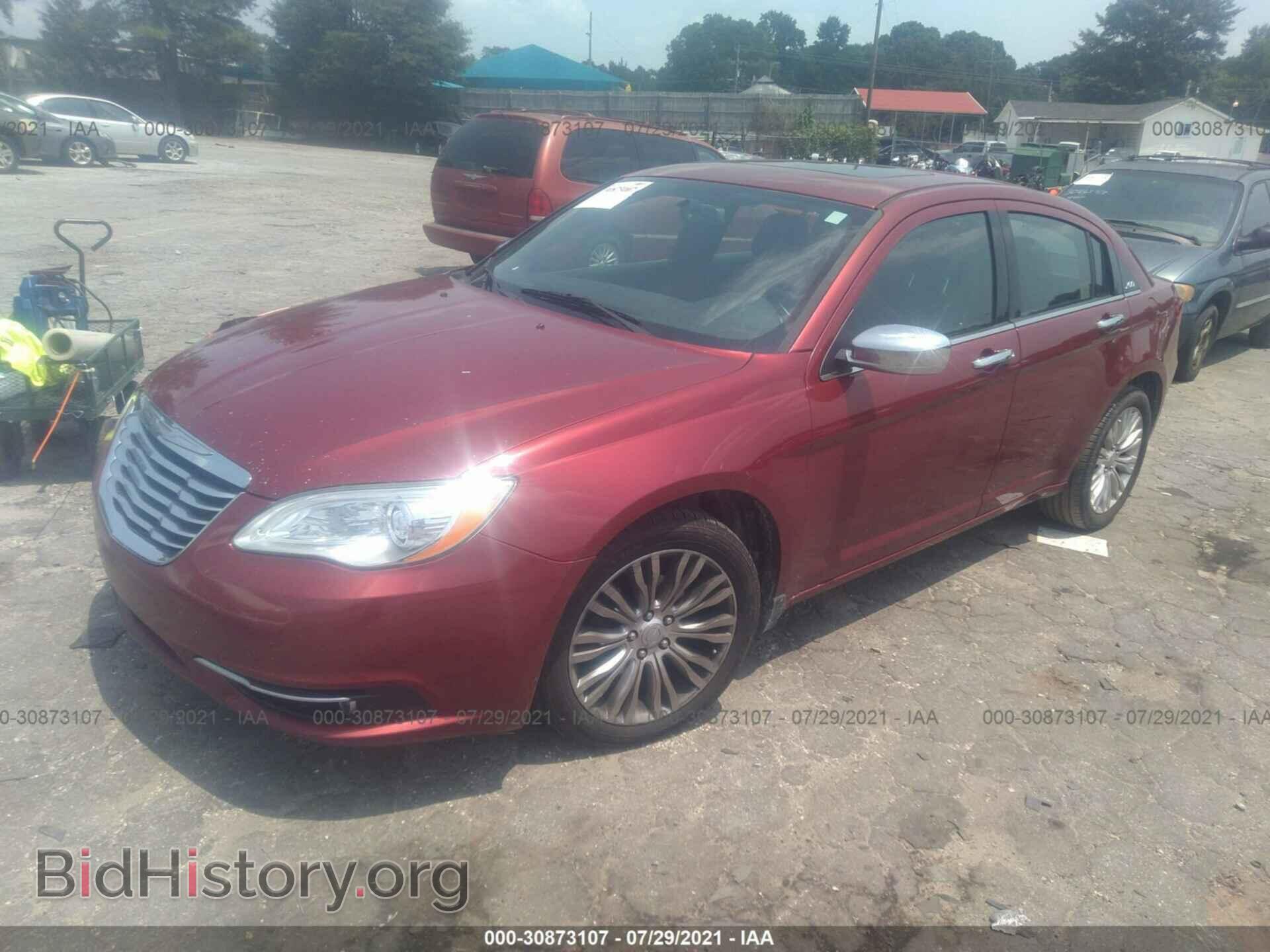 2012 CHRYSLER 200 - VIN: 1C3CCBCG0CN123981 - Фото 2
