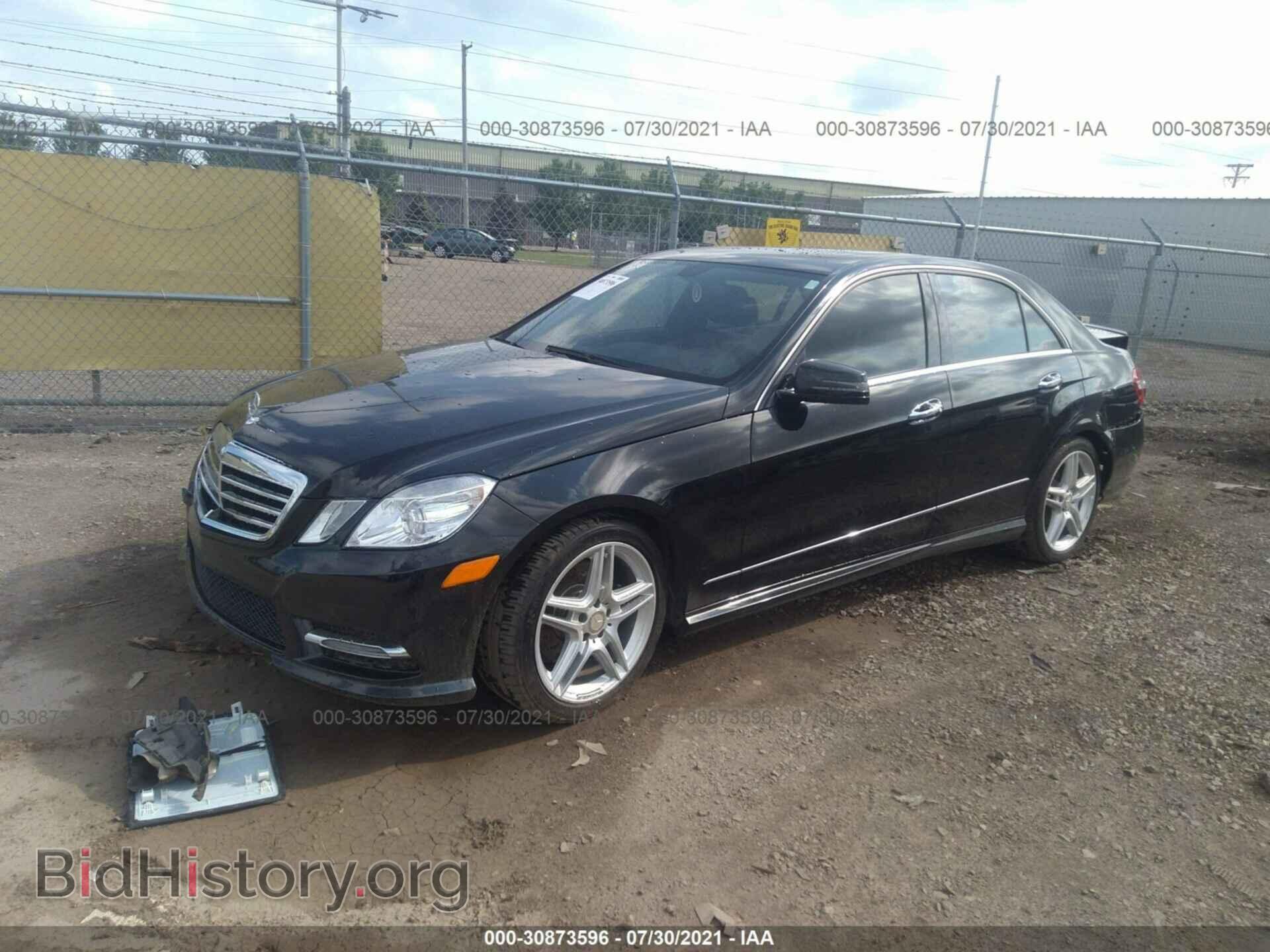 2013 MERCEDES-BENZ E-CLASS - VIN: WDDHF8JB3DA757917 - Фото 2