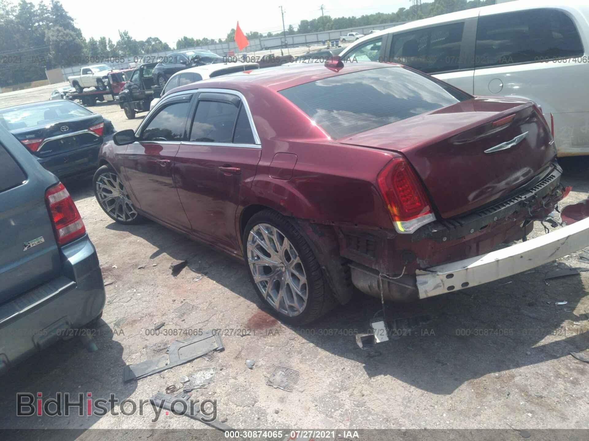 2016 CHRYSLER 300 - VIN: 2C3CCAAG1GH220134 - Фото 3