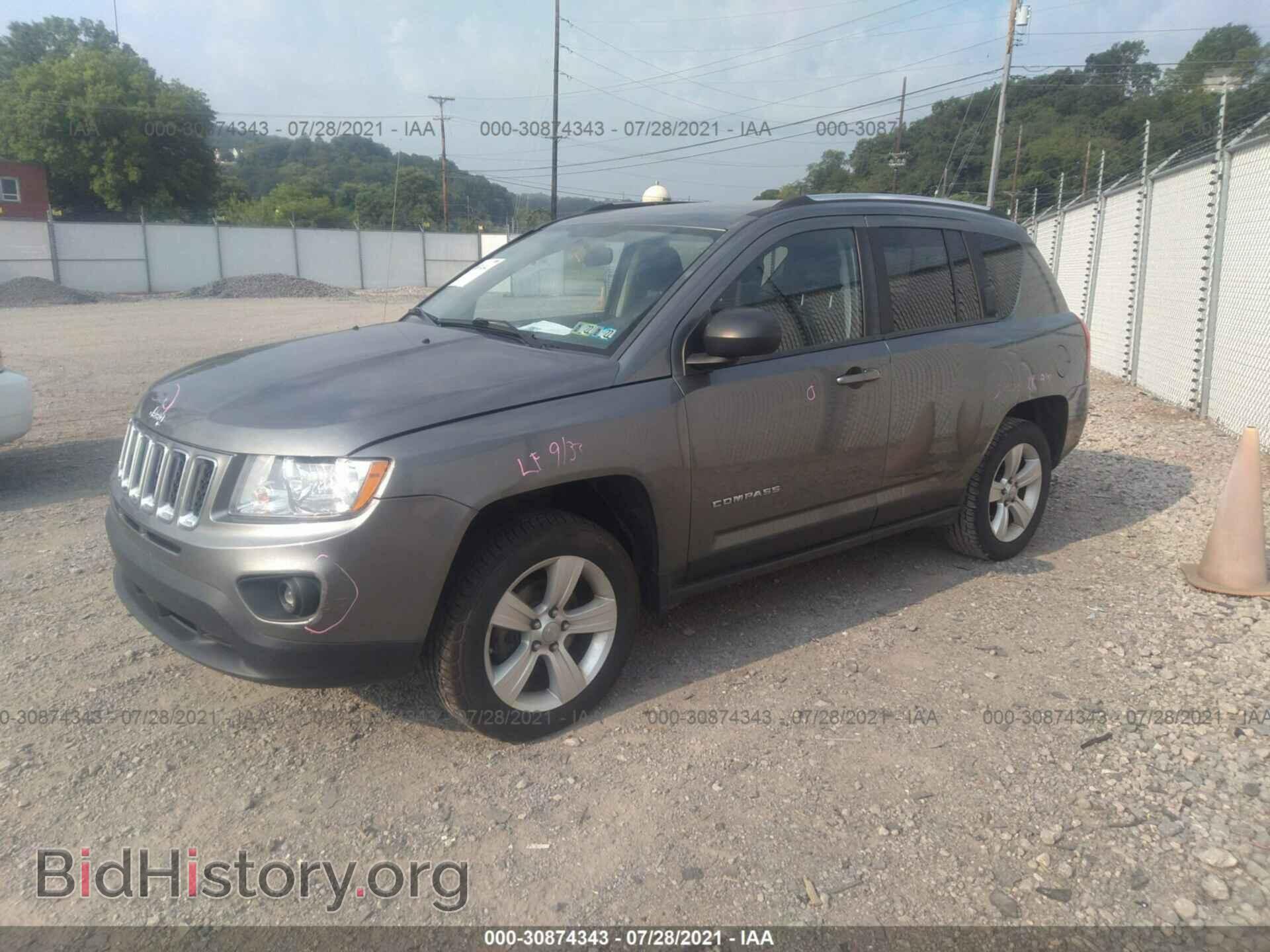 2012 JEEP COMPASS - VIN: 1C4NJDEB3CD572522 - Photo 2