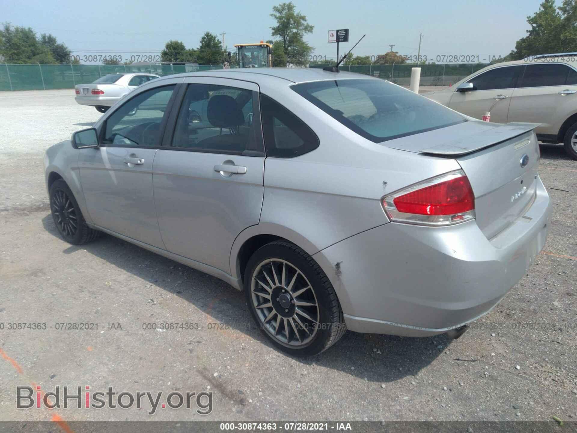 2009 FORD FOCUS - VIN: 1FAHP36N69W135616 - Фото 3