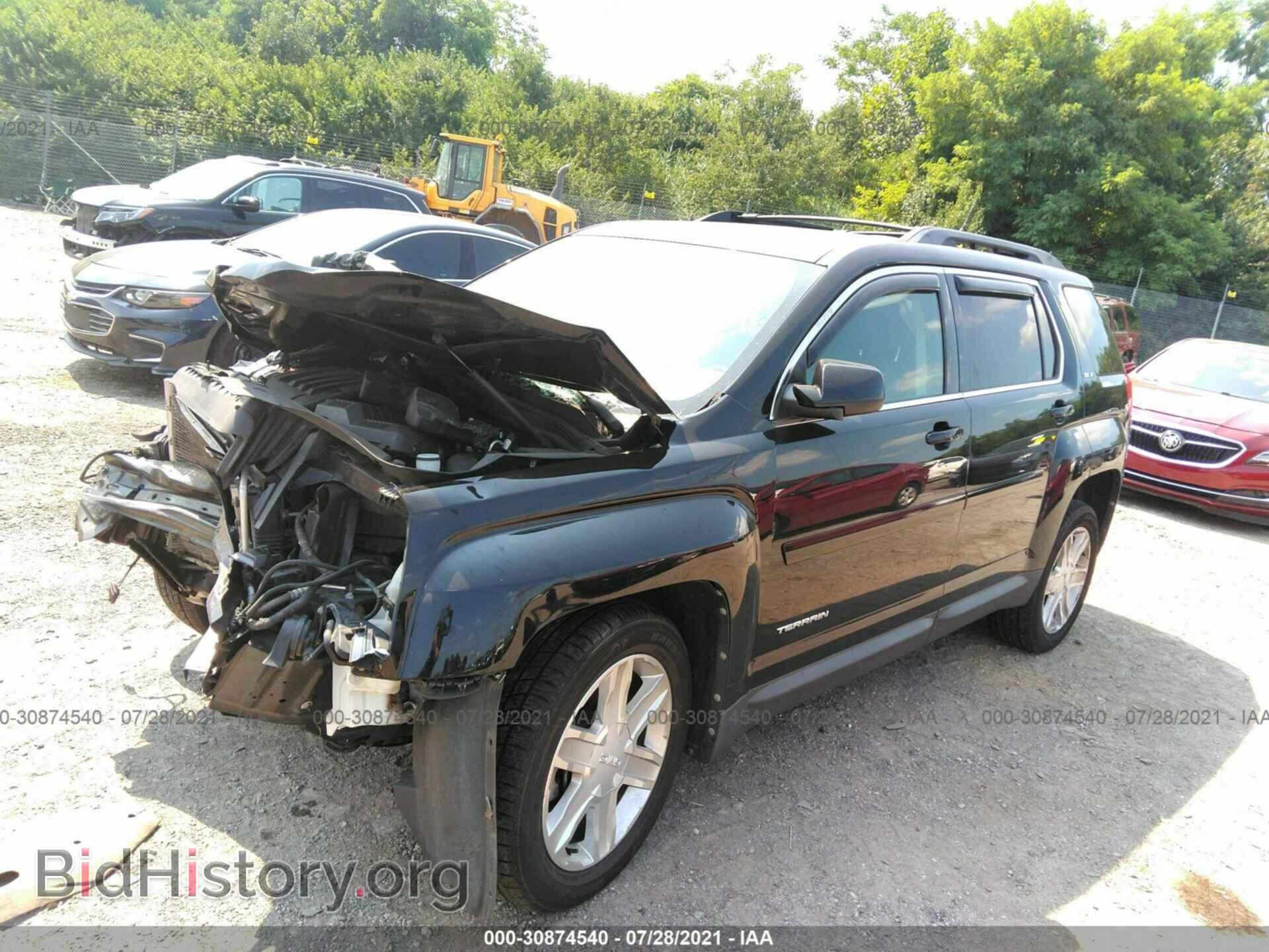 2011 GMC TERRAIN - VIN: 2CTALSEC1B6364145 - Photo 2