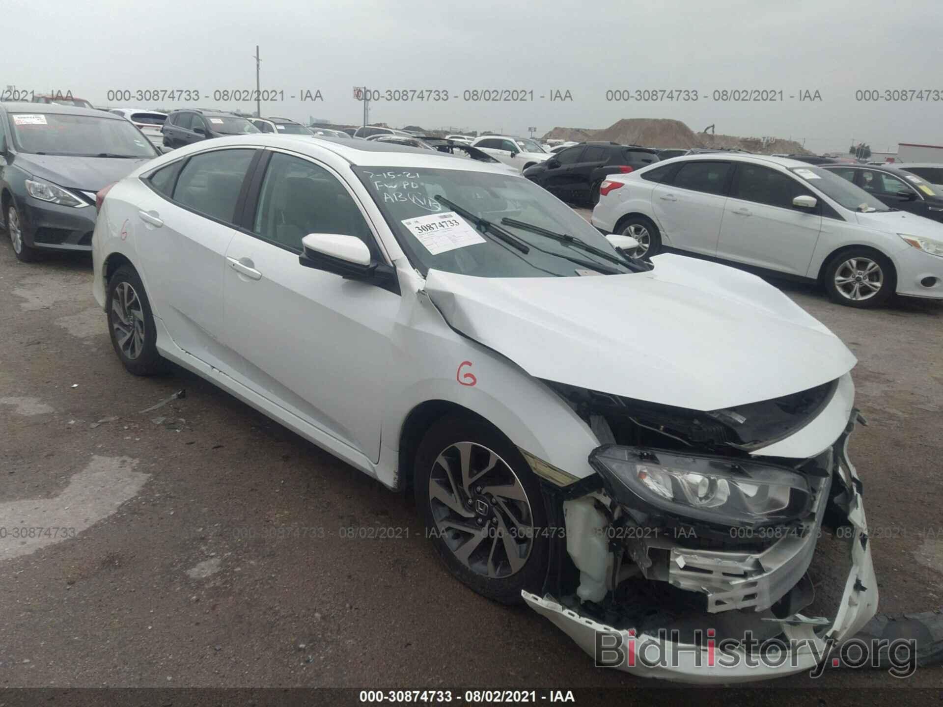 Photo 2HGFC2F72JH543222 - HONDA CIVIC SEDAN 2018