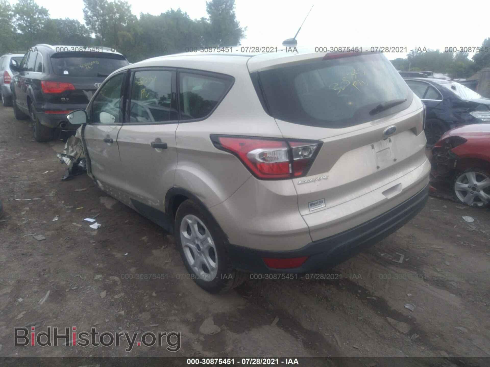 2017 FORD ESCAPE - VIN: 1FMCU0F75HUC44037 - Фото 3