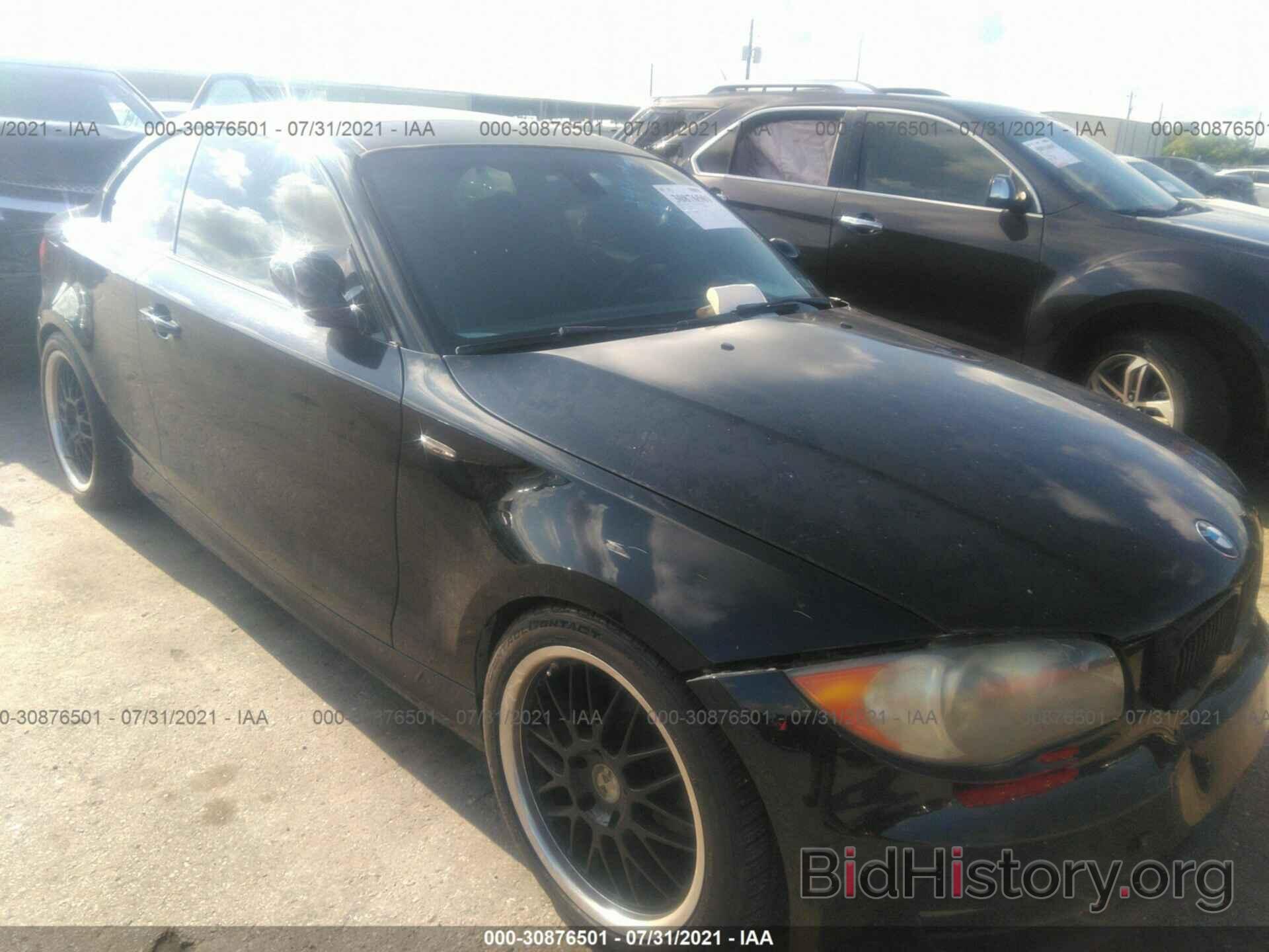 Photo WBAUP73579VF06826 - BMW 1 SERIES 2009