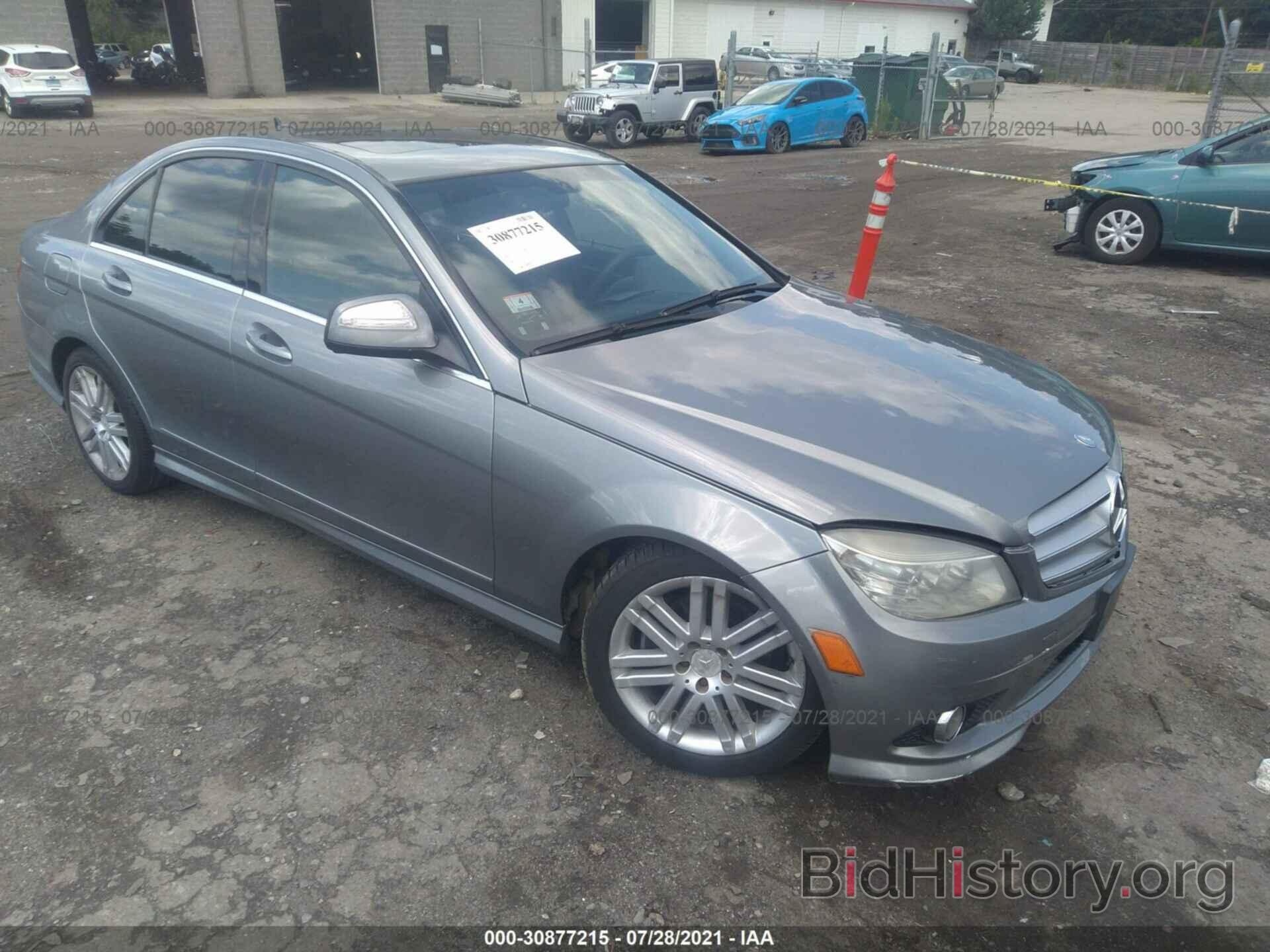 Photo WDDGF81X59R061270 - MERCEDES-BENZ C-CLASS 2009