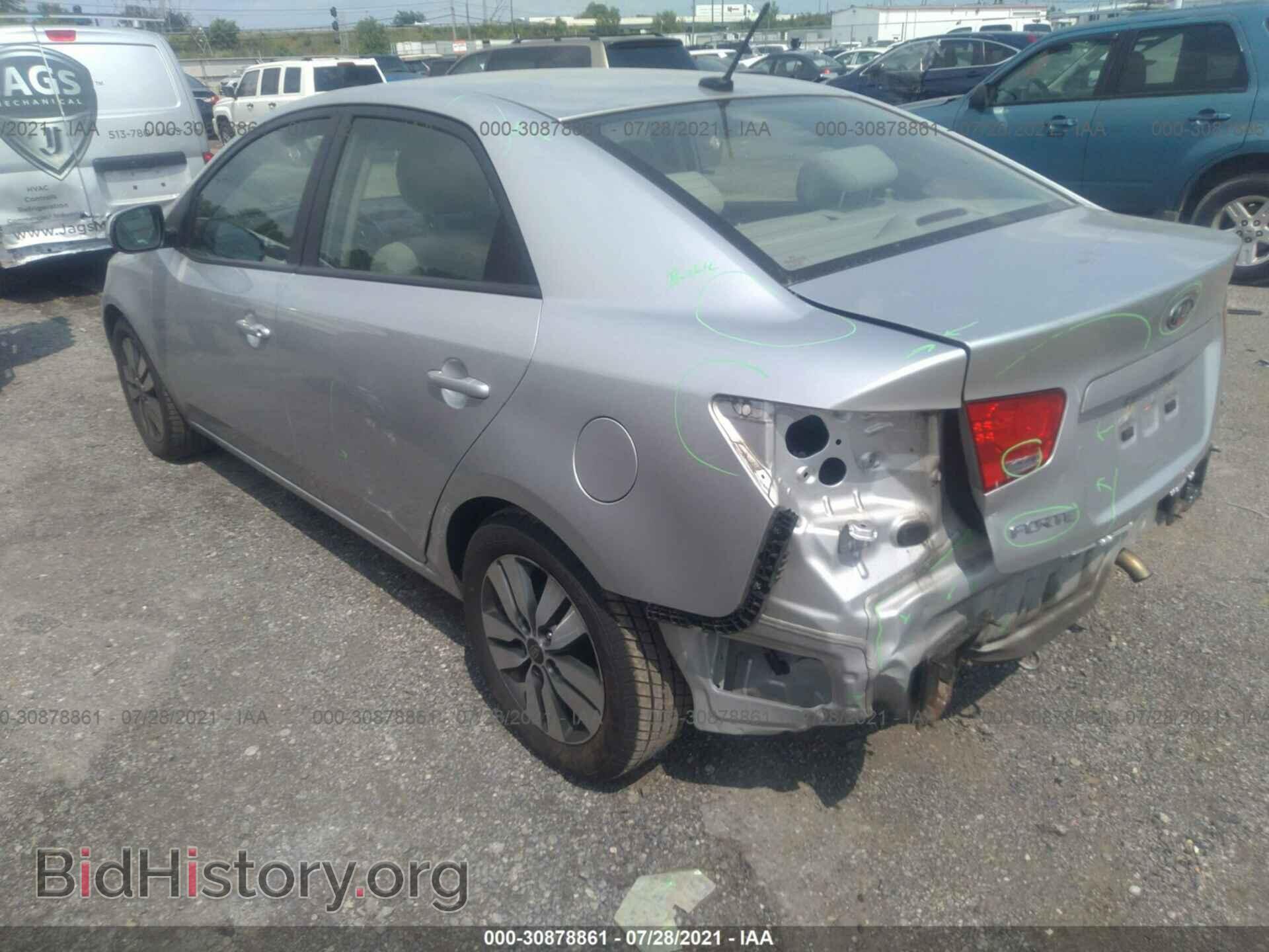 2013 KIA FORTE - VIN: KNAFU4A29D5728573 - Photo 3