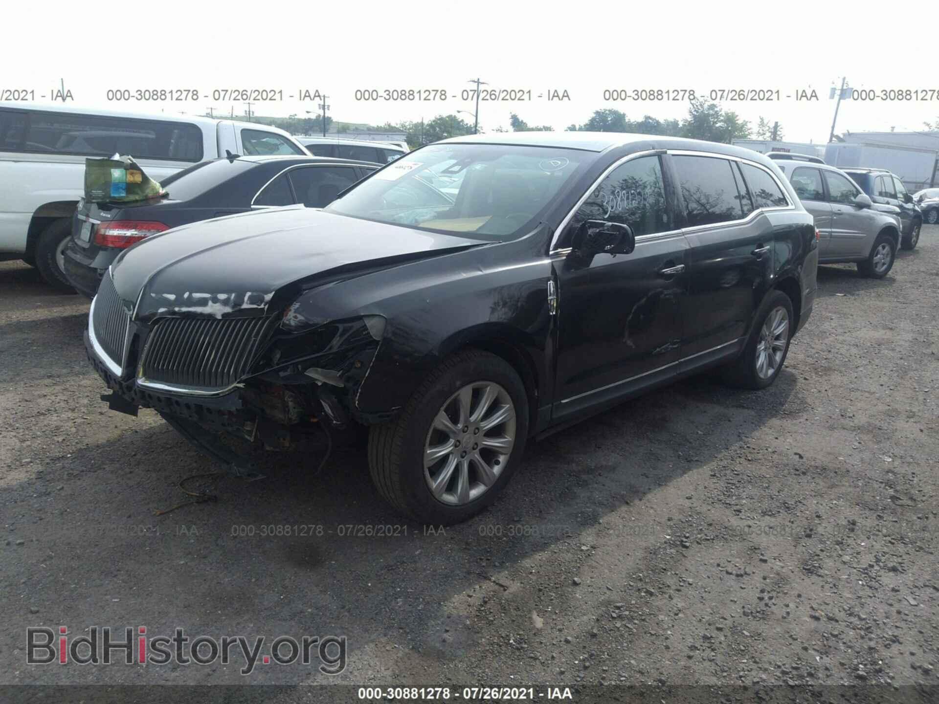 2013 LINCOLN MKT - VIN: 2LMHJ5FK9DBL51094 - Фото 2
