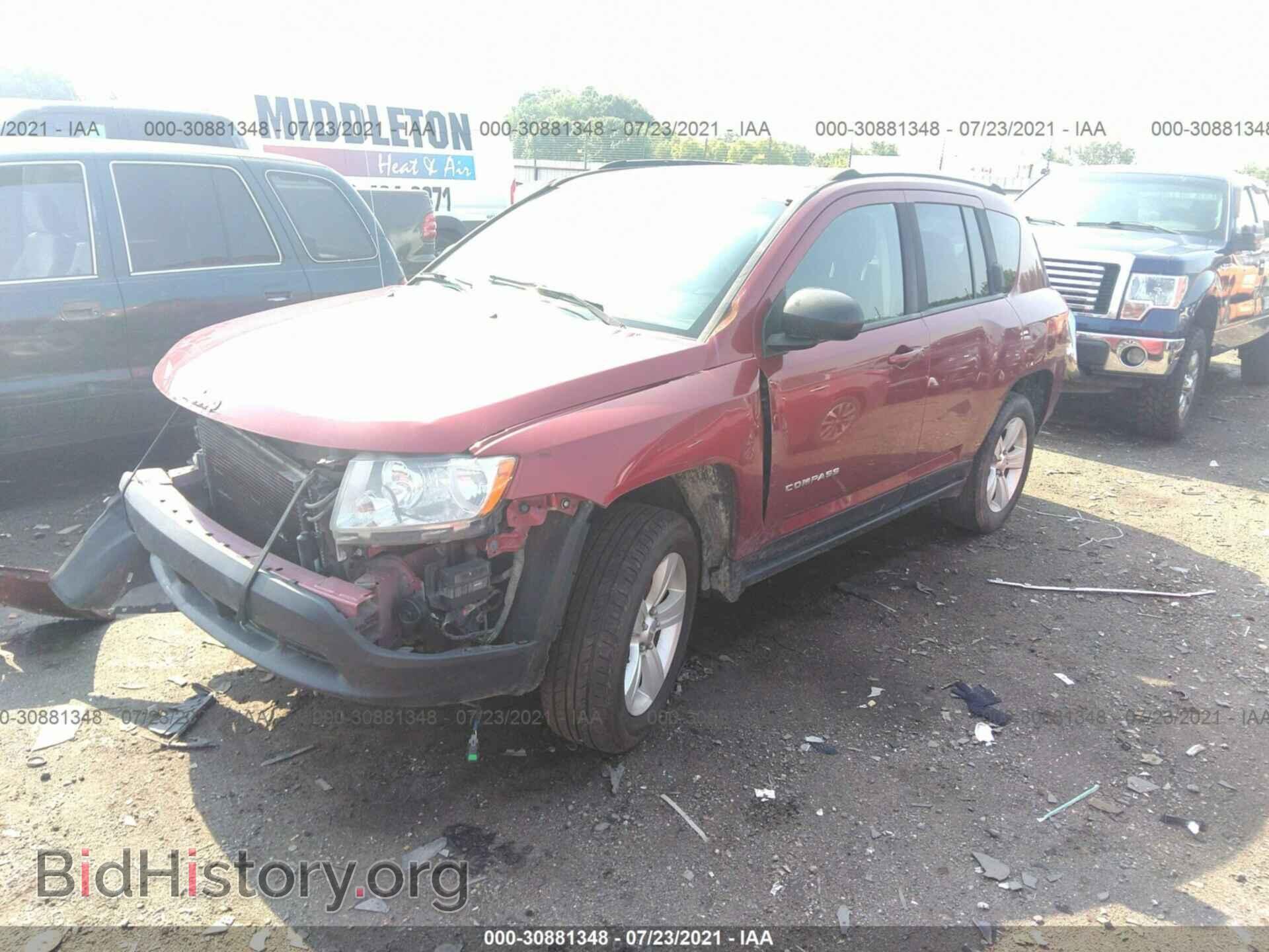 2012 JEEP COMPASS - VIN: 1C4NJCEB1CD570942 - Photo 2