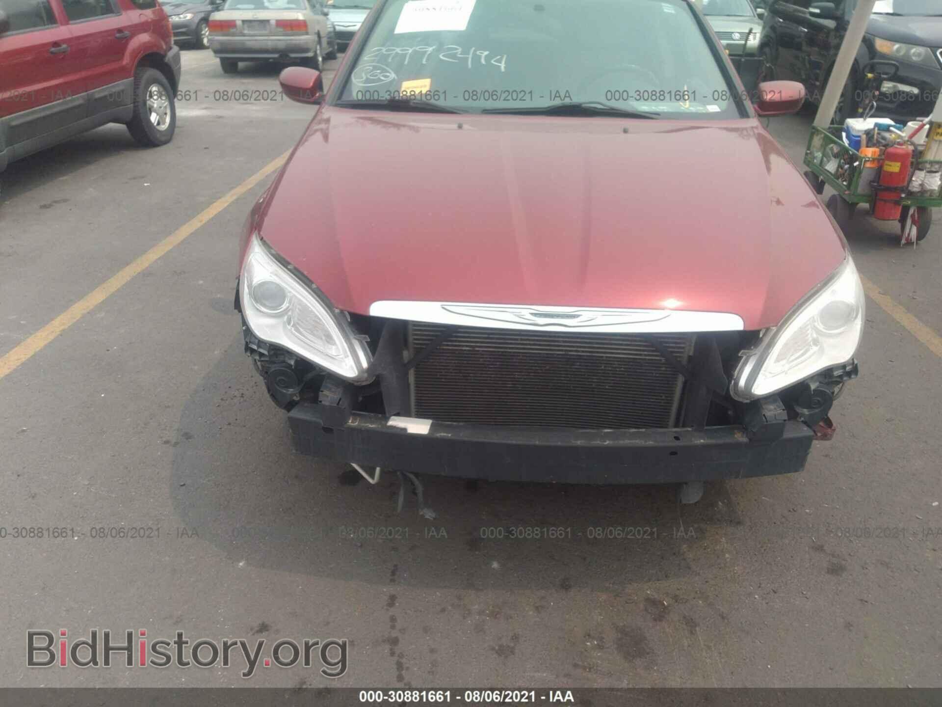 2012 CHRYSLER 200 - VIN: 1C3CCBBB1CN106659 - Фото 6