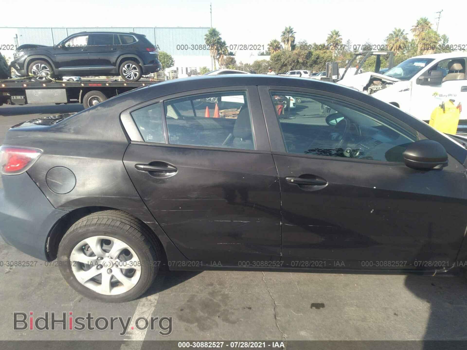2011 MAZDA MAZDA3 - VIN: JM1BL1UG5B1409055 - Фото 6