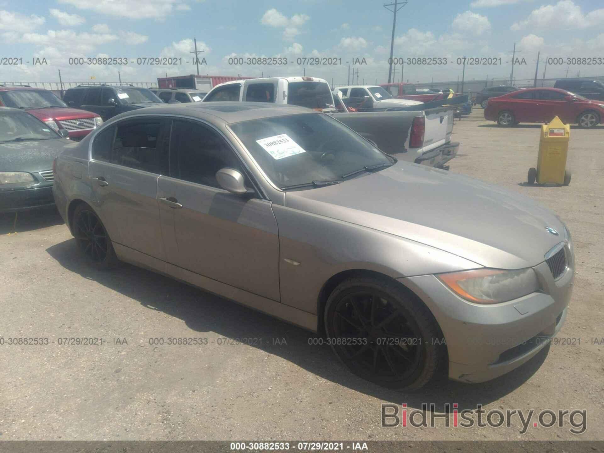 Photo WBAVD53518A010635 - BMW 3 SERIES 2008