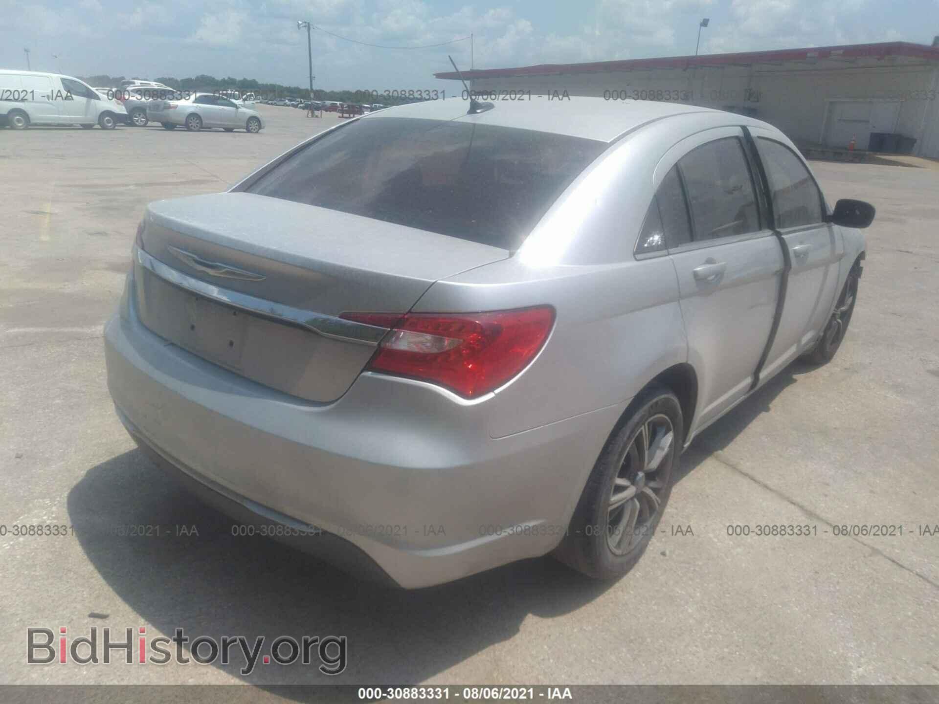 2012 CHRYSLER 200 - VIN: 1C3CCBAB4CN268383 - Фото 4