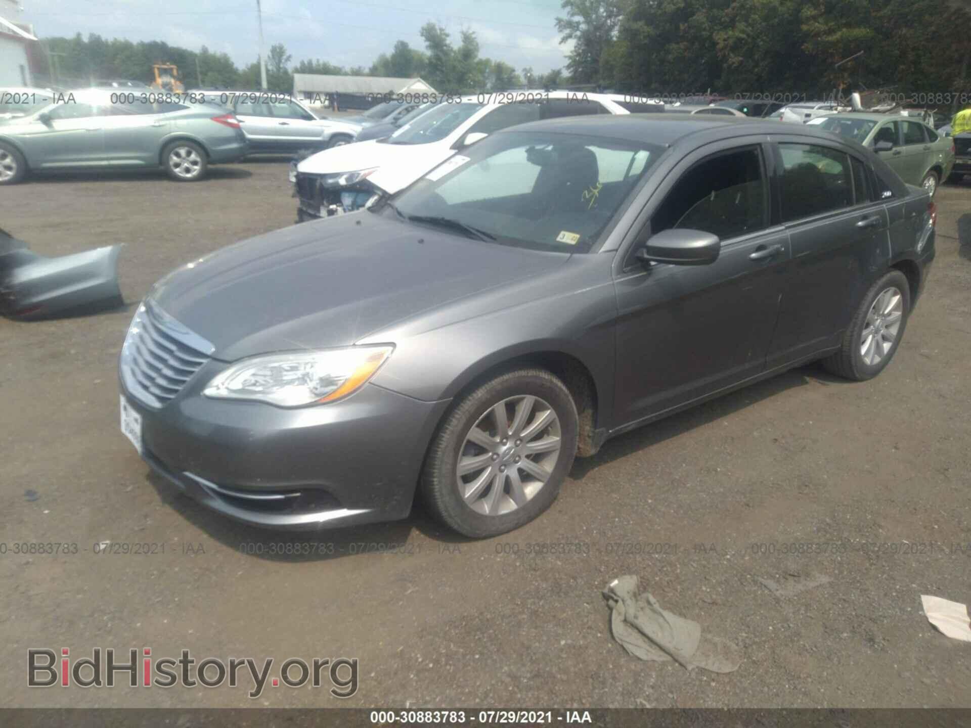 2012 CHRYSLER 200 - VIN: 1C3CCBBG6CN184009 - Фото 2