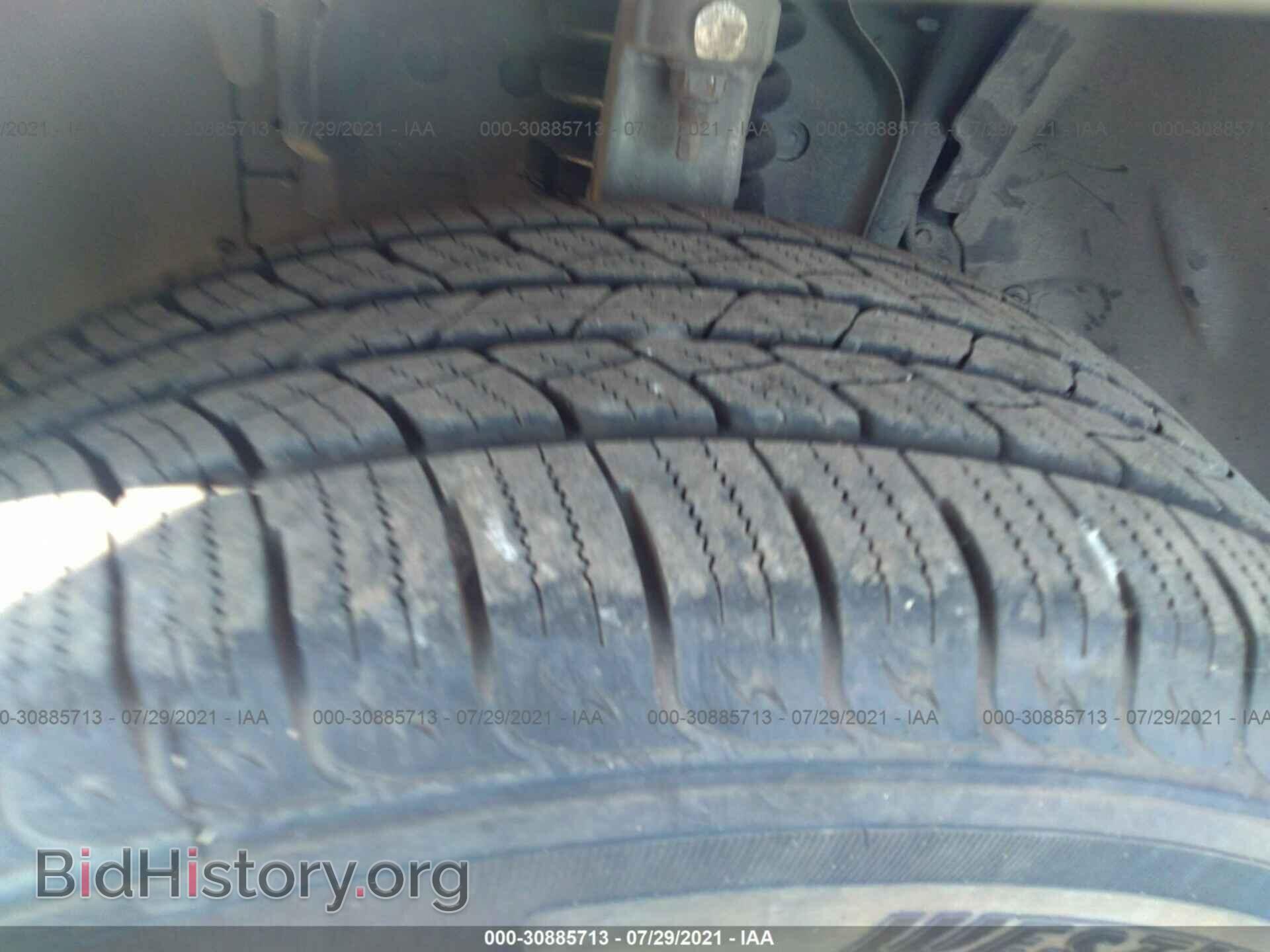 2008 JEEP COMMANDER - VIN: 1J8HH48K28C167536 - Фото 12