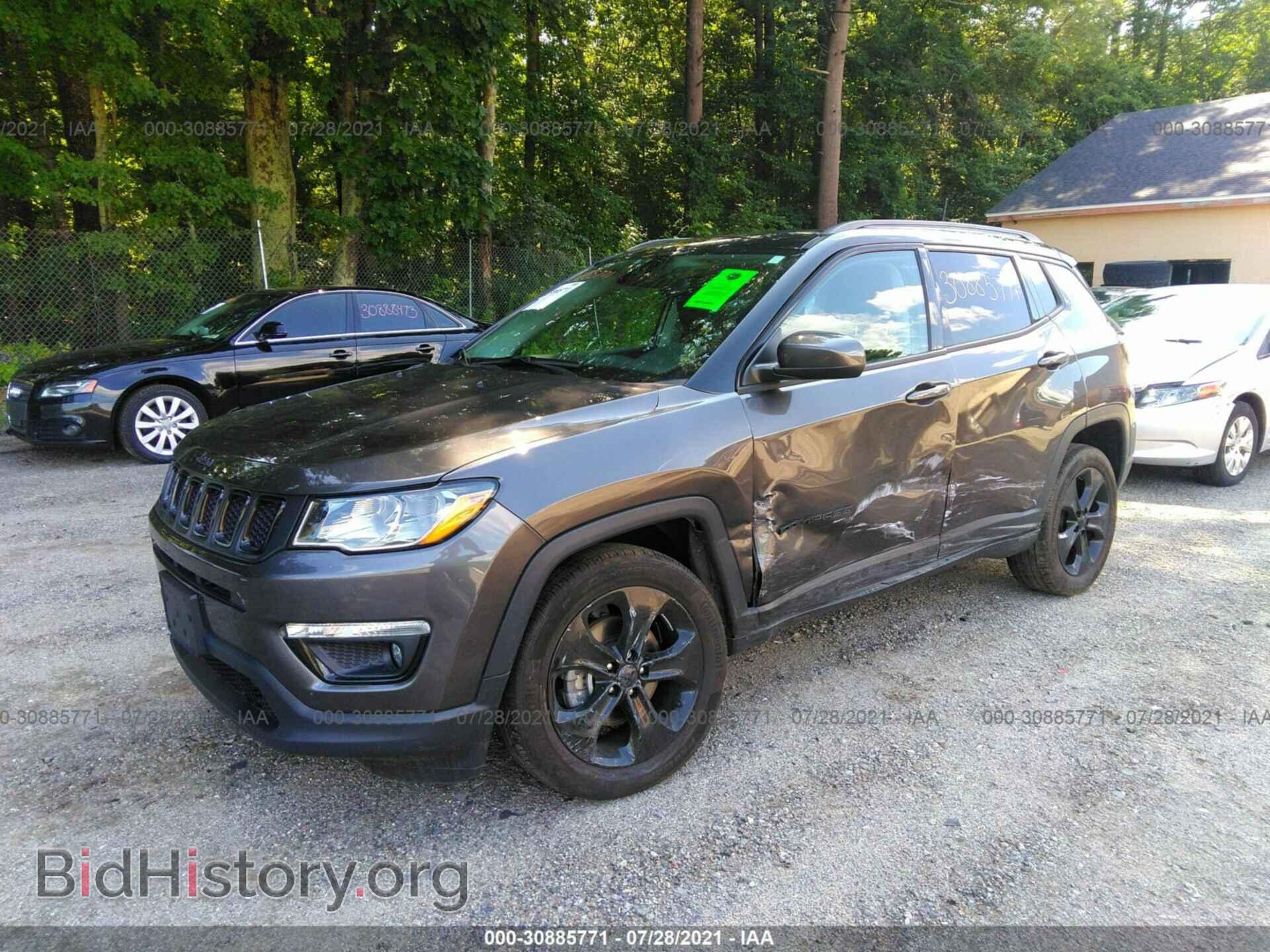 2019 JEEP COMPASS - VIN: 3C4NJDBB4KT653378 - Фото 2