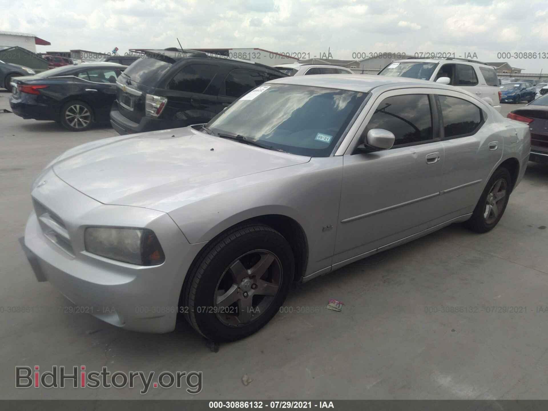 2010 DODGE CHARGER - VIN: 2B3CA3CV5AH308461 - Photo 2