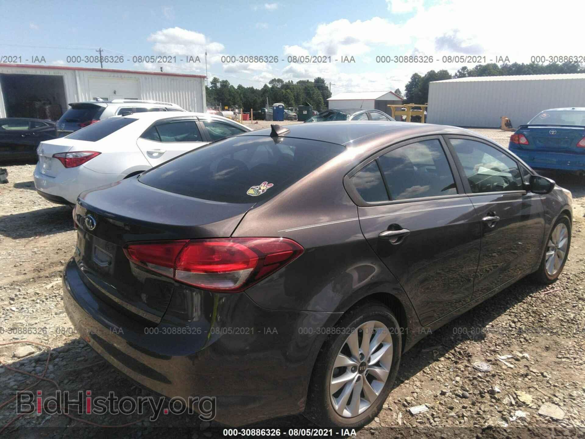 2017 KIA FORTE - VIN: 3KPFK4A73HE134351 - Фото 4