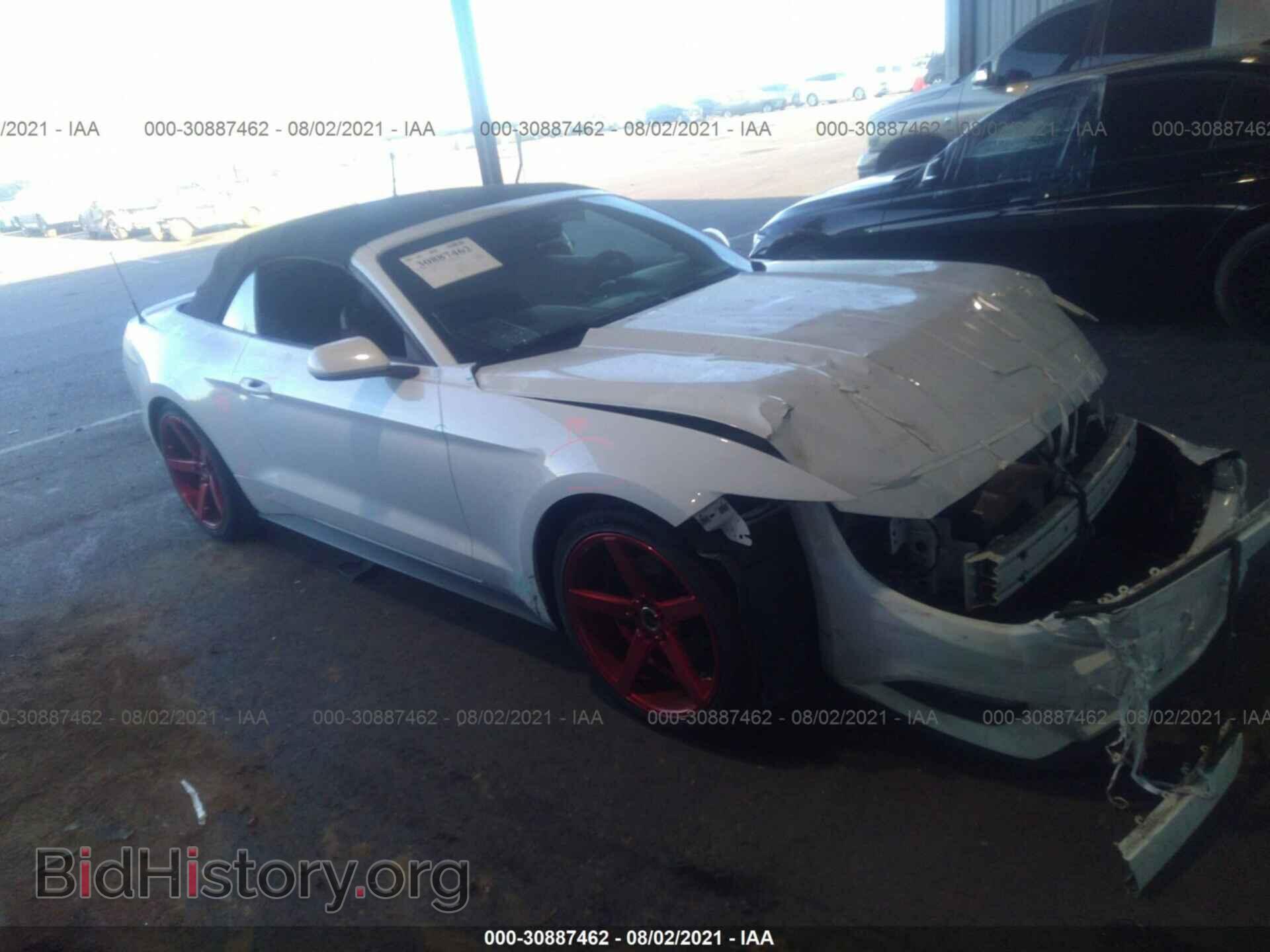 Photo 1FATP8EM5F5383065 - FORD MUSTANG 2015