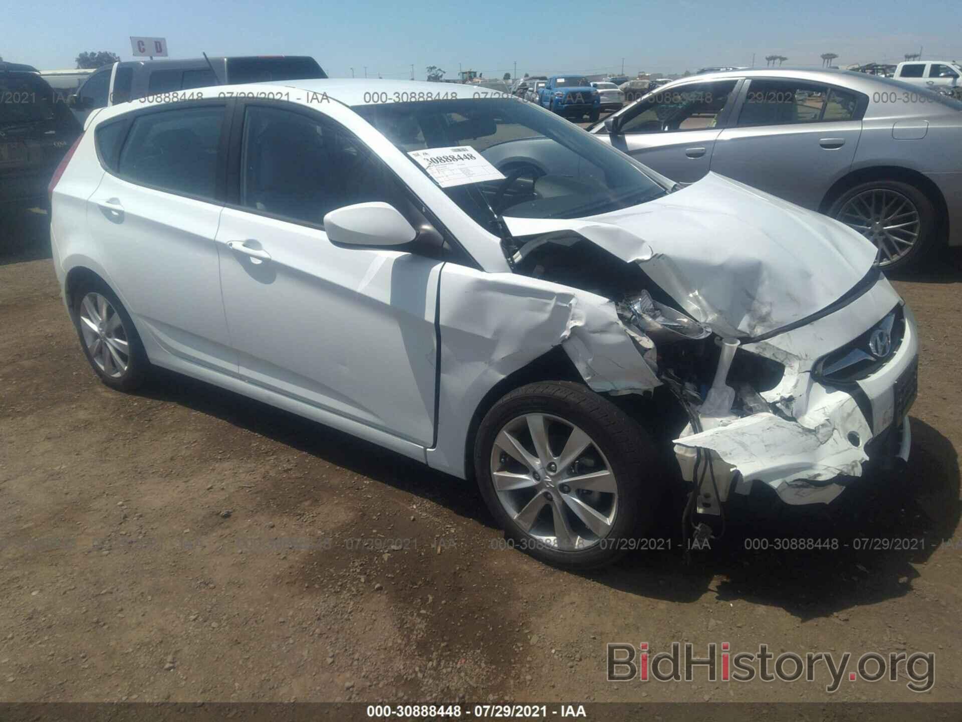 Photo KMHCU5AE8CU017713 - HYUNDAI ACCENT 2012