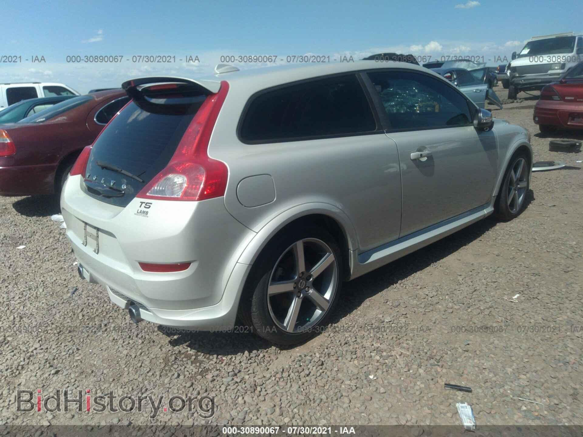2011 VOLVO C30 - VIN: YV1672MKXB2247556 - Фото 4