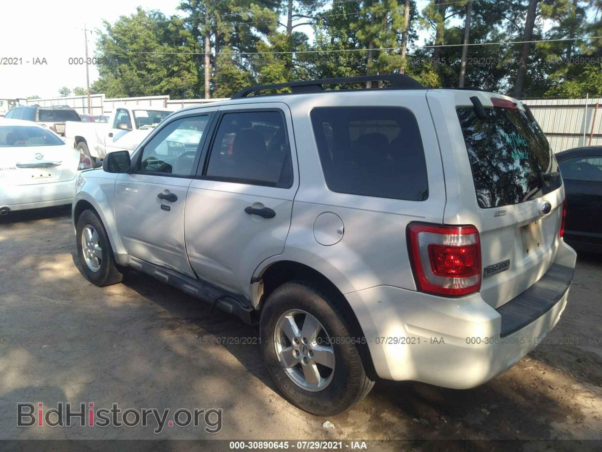 2009 FORD ESCAPE - VIN: 1FMCU03G19KC02661 - Фото 3