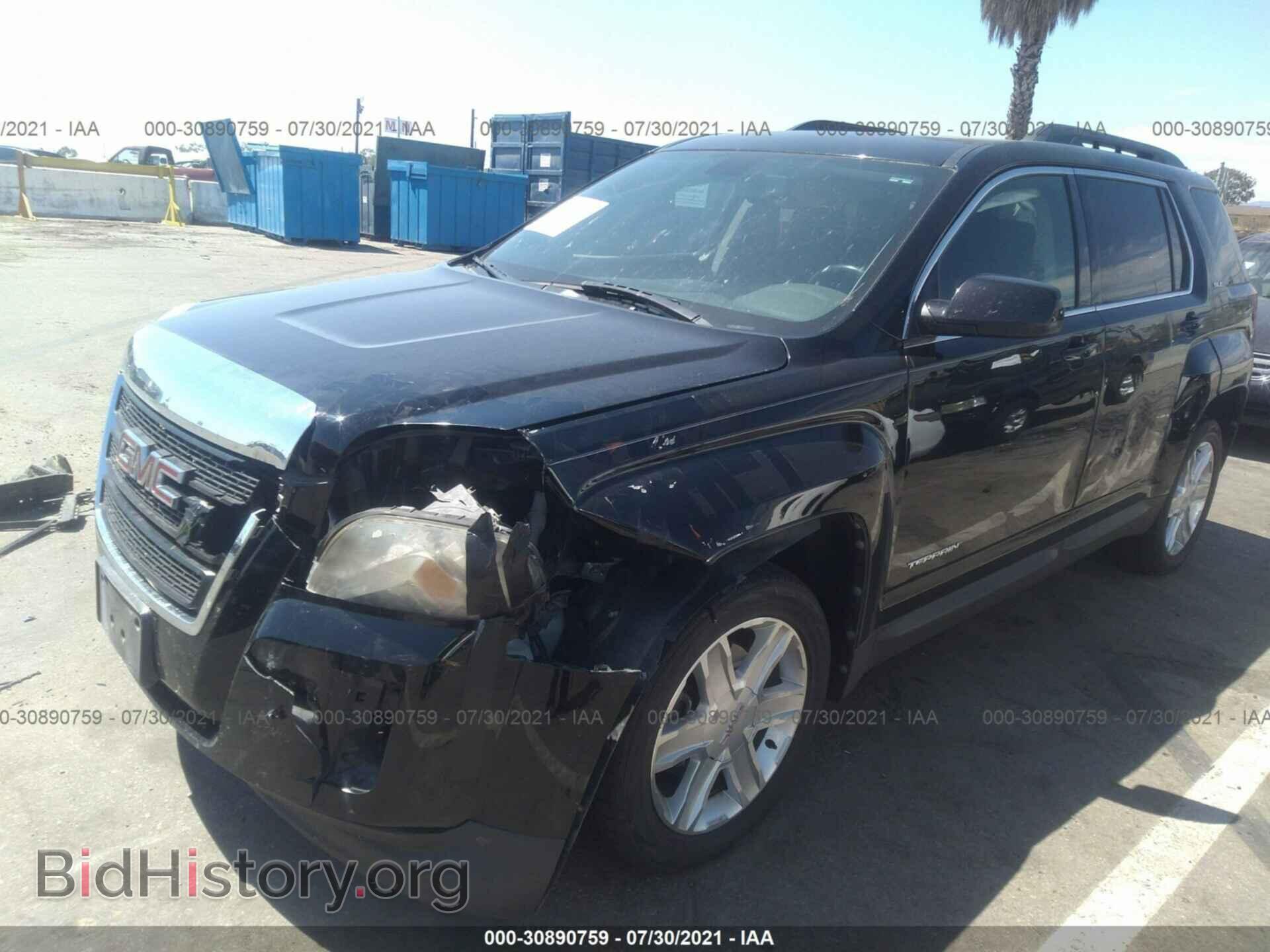2011 GMC TERRAIN - VIN: 2CTFLTE59B6469190 - Photo 2