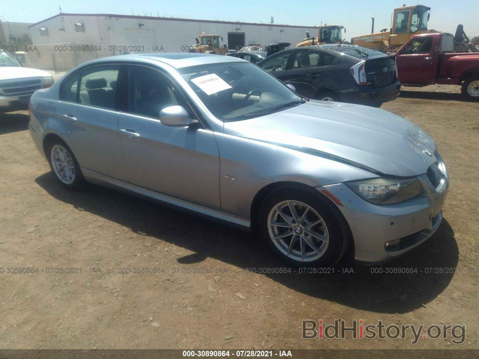 Photo WBAPH7C56AE130213 - BMW 3 SERIES 2010