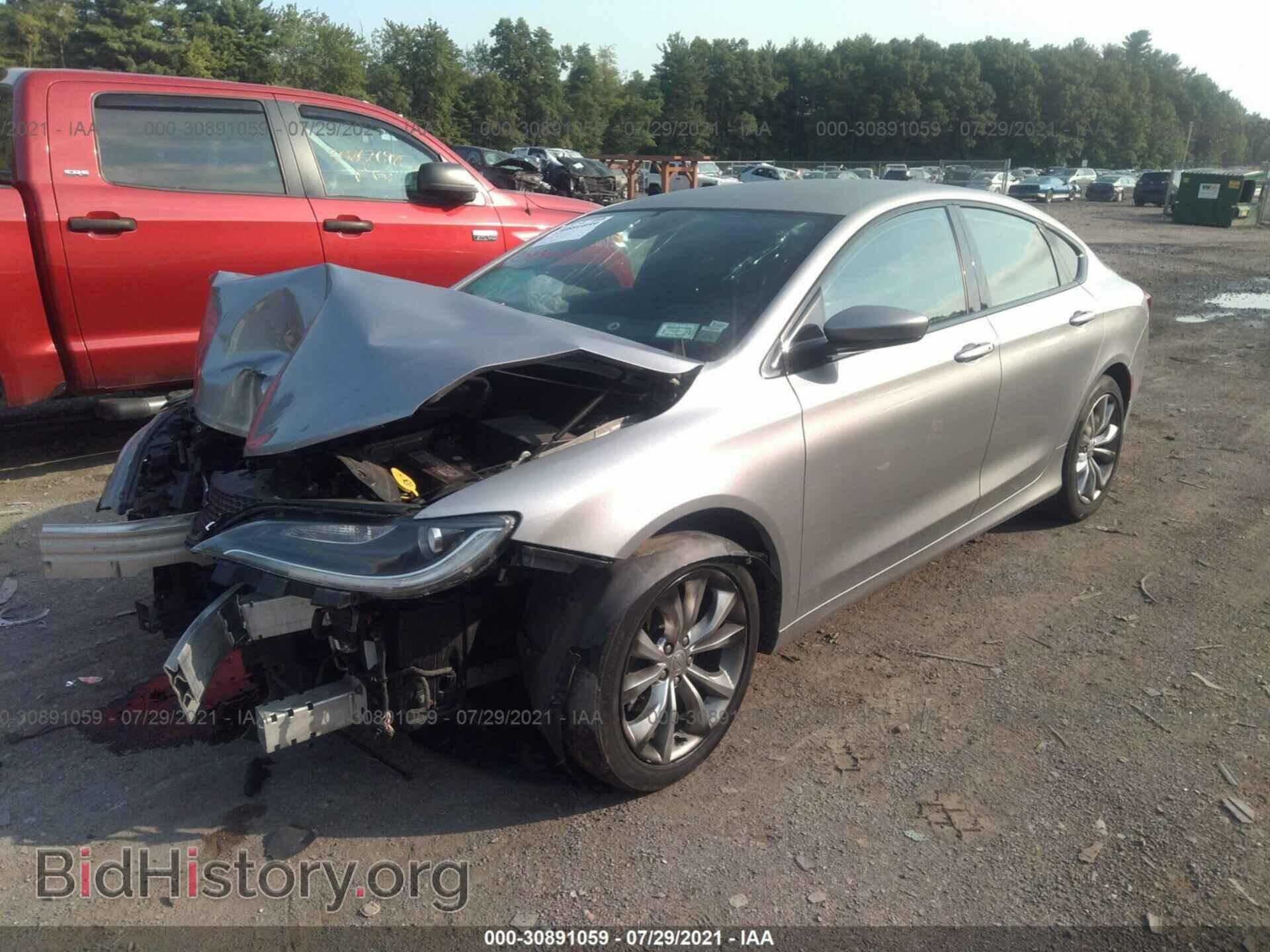 2015 CHRYSLER 200 - VIN: 1C3CCCBBXFN568812 - Фото 2