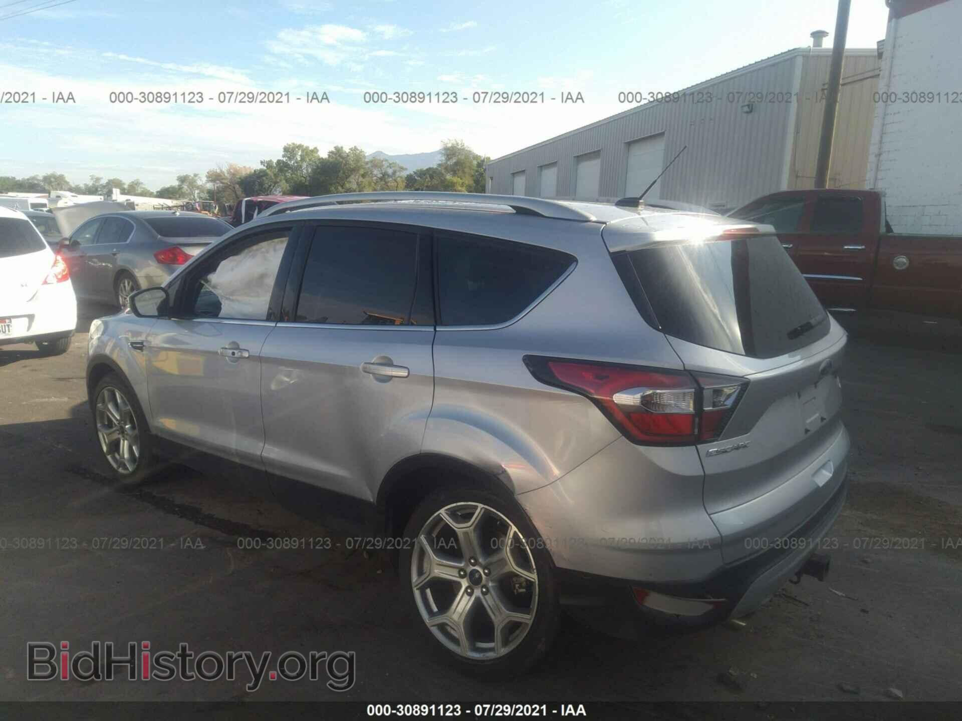 2017 FORD ESCAPE - VIN: 1FMCU9J91HUB15970 - Фото 3
