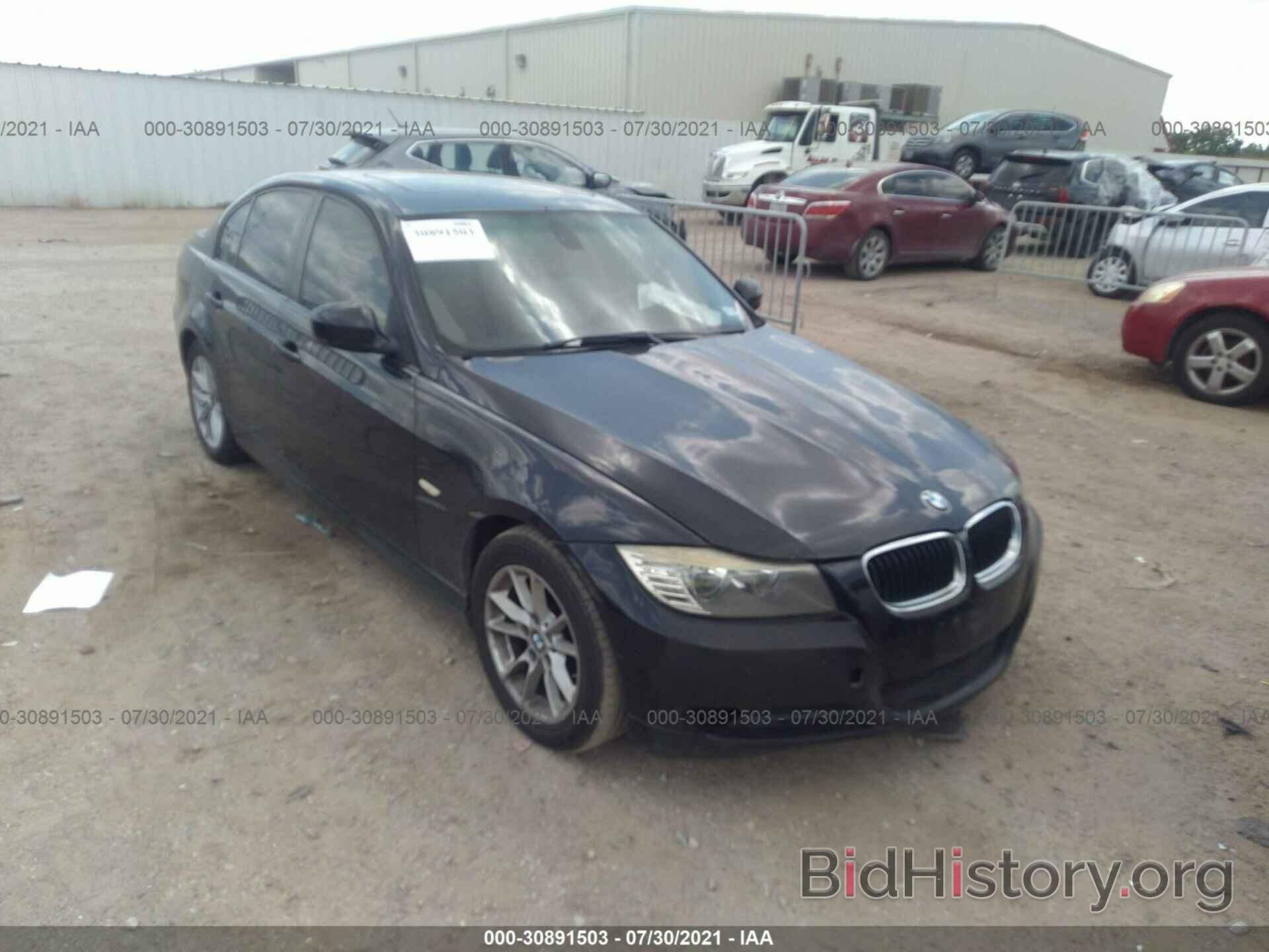 Photo WBAPH7C59AA175962 - BMW 3 SERIES 2010