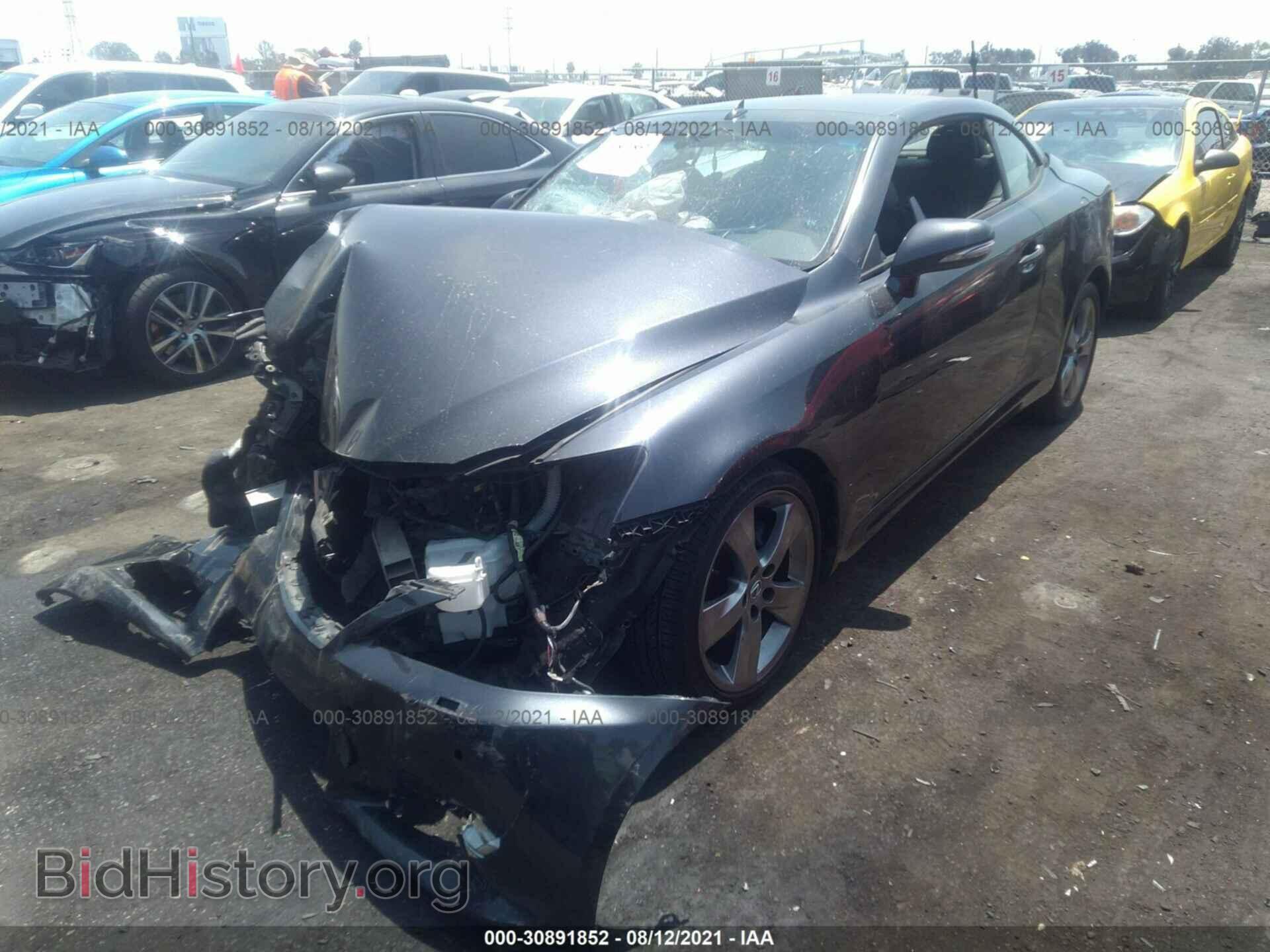 2010 LEXUS IS 250C - VIN: JTHFF2C22A2507147 - Фото 2