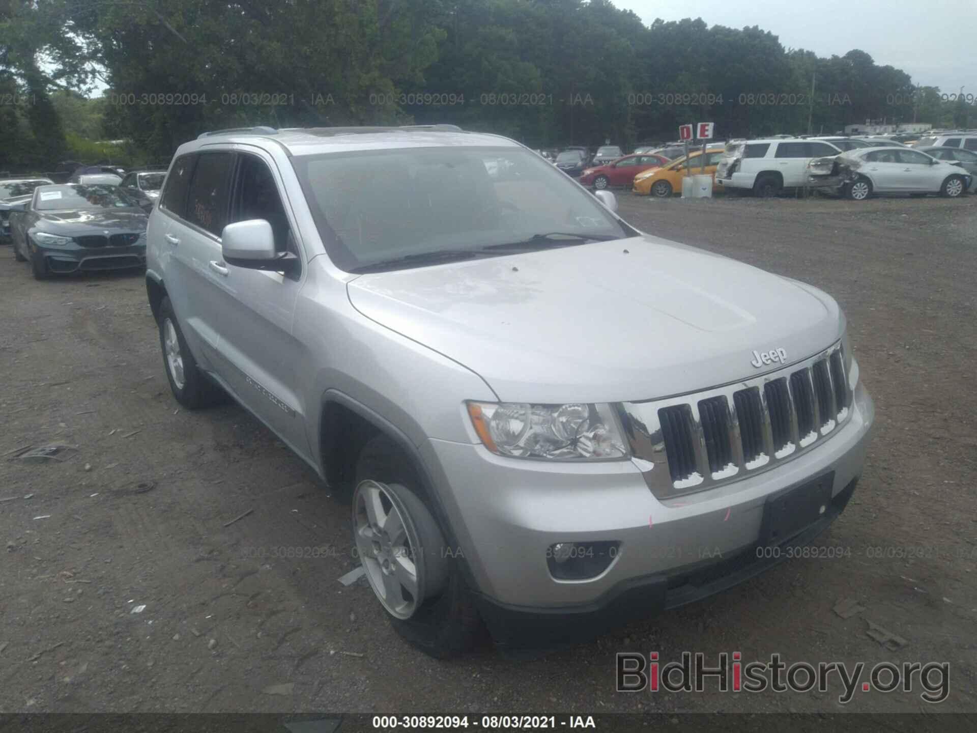 Photo 1J4RR4GG7BC669420 - JEEP GRAND CHEROKEE 2011