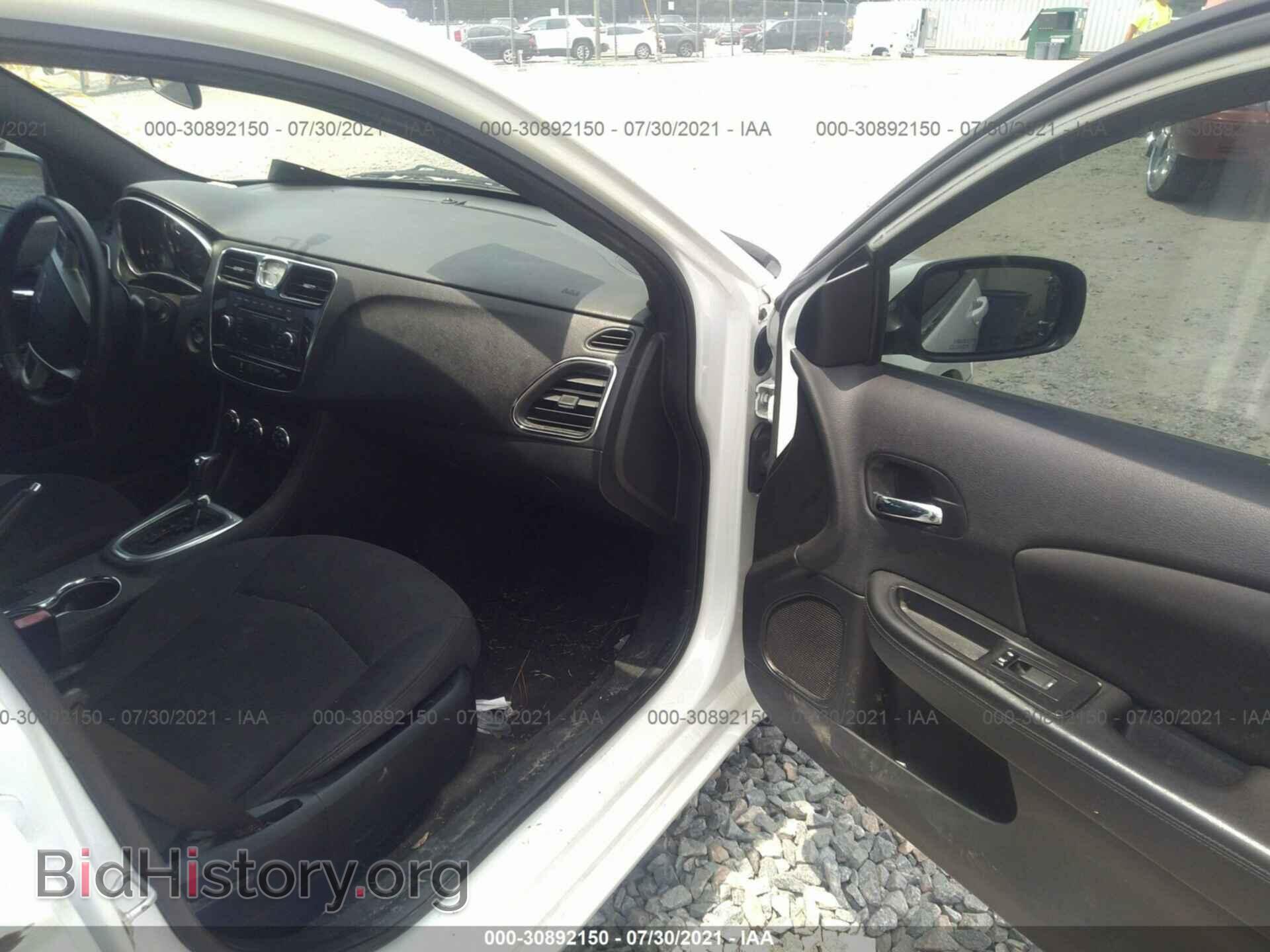 2013 CHRYSLER 200 - VIN: 1C3CCBBG2DN560058 - Фото 5