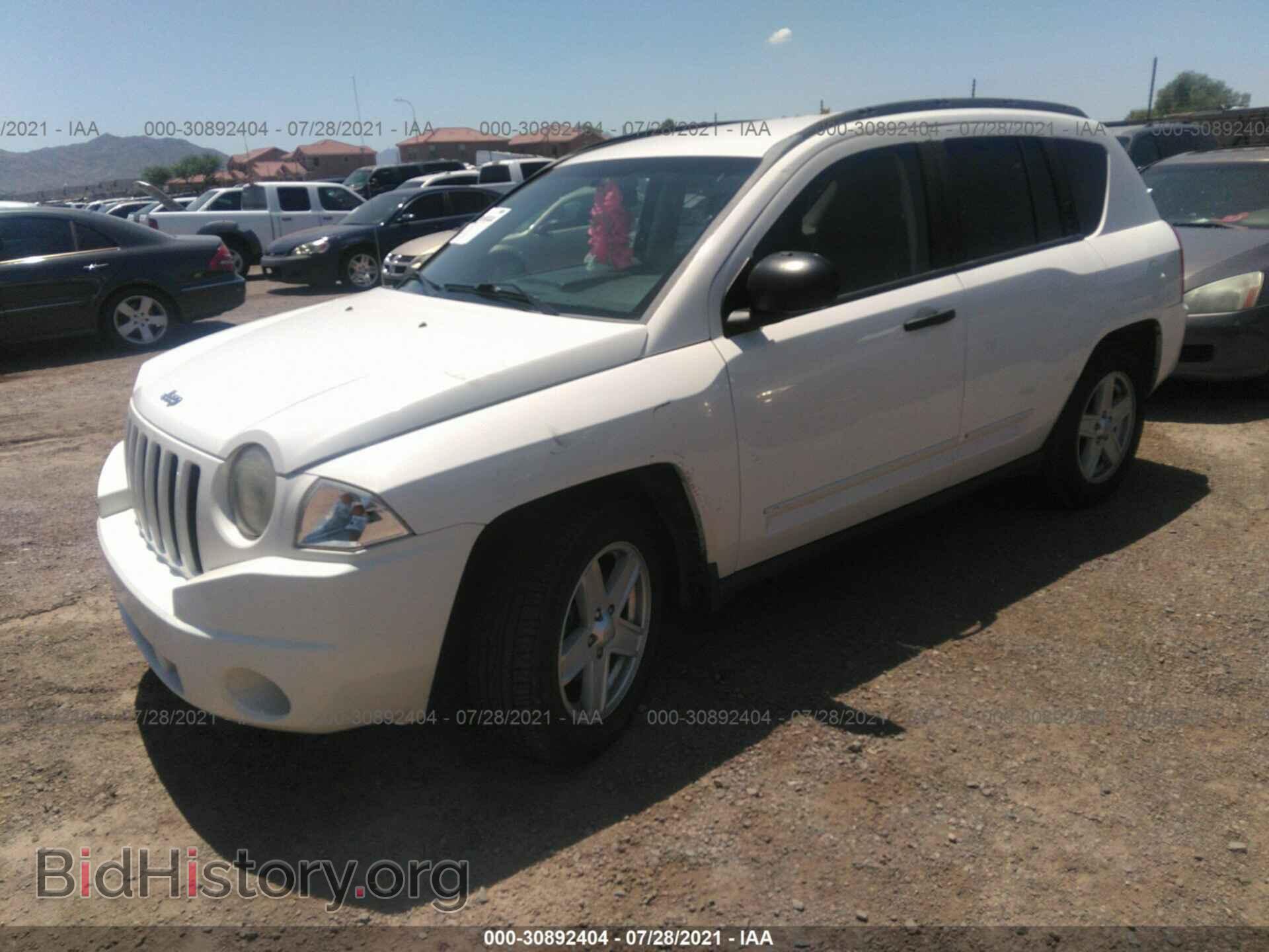 2008 JEEP COMPASS - VIN: 1J8FF47W08D714430 - Фото 2