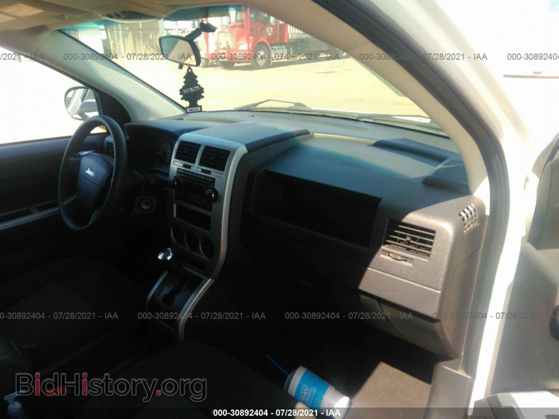 2008 JEEP COMPASS - VIN: 1J8FF47W08D714430 - Фото 5
