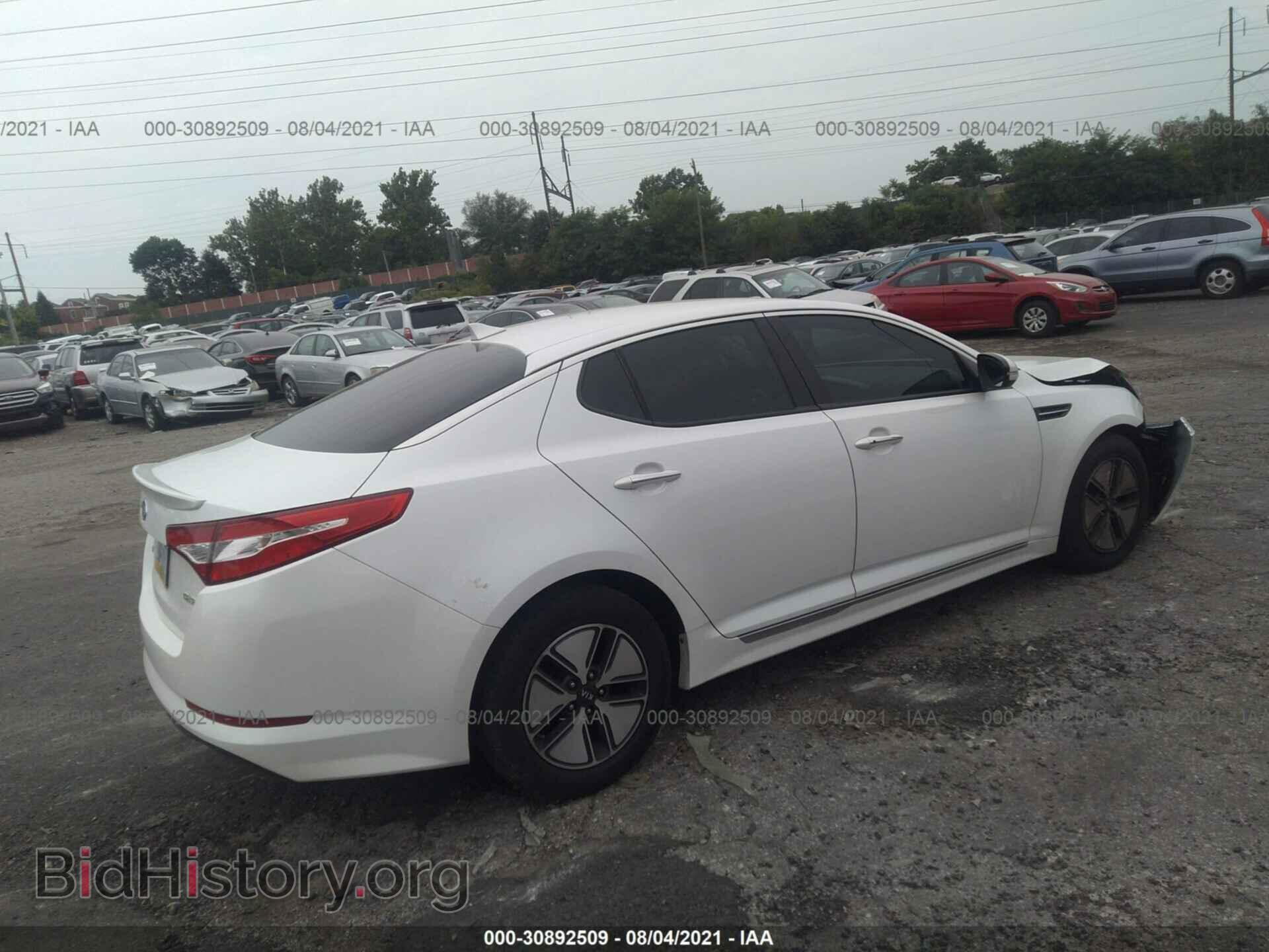 2011 KIA OPTIMA - VIN: KNAGM4AD1B5000555 - Фото 4