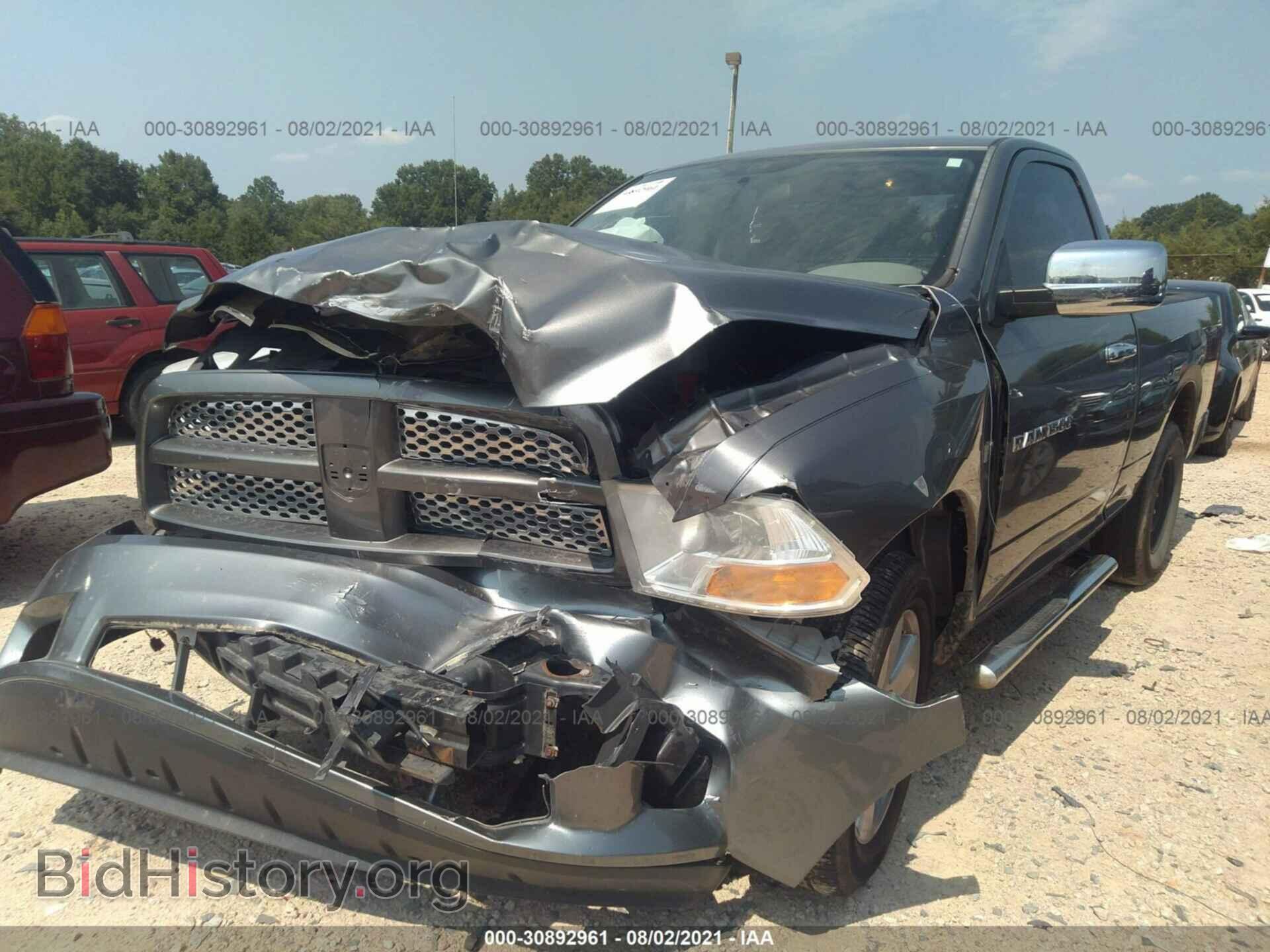 2011 RAM 1500 - VIN: 3D7JB1ET0BG616048 - Фото 2