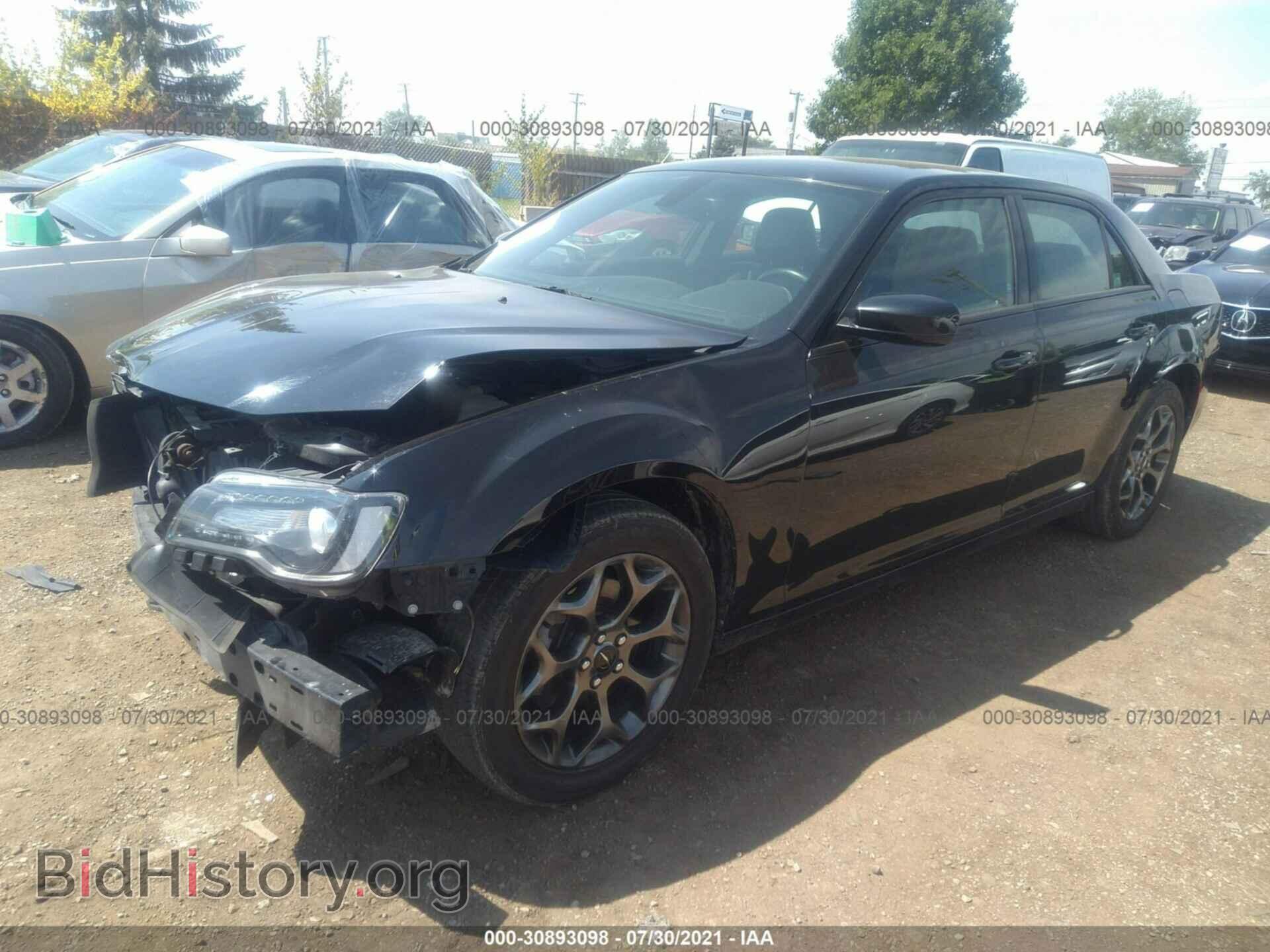 2015 CHRYSLER 300 - VIN: 2C3CCAGG8FH767522 - Фото 2