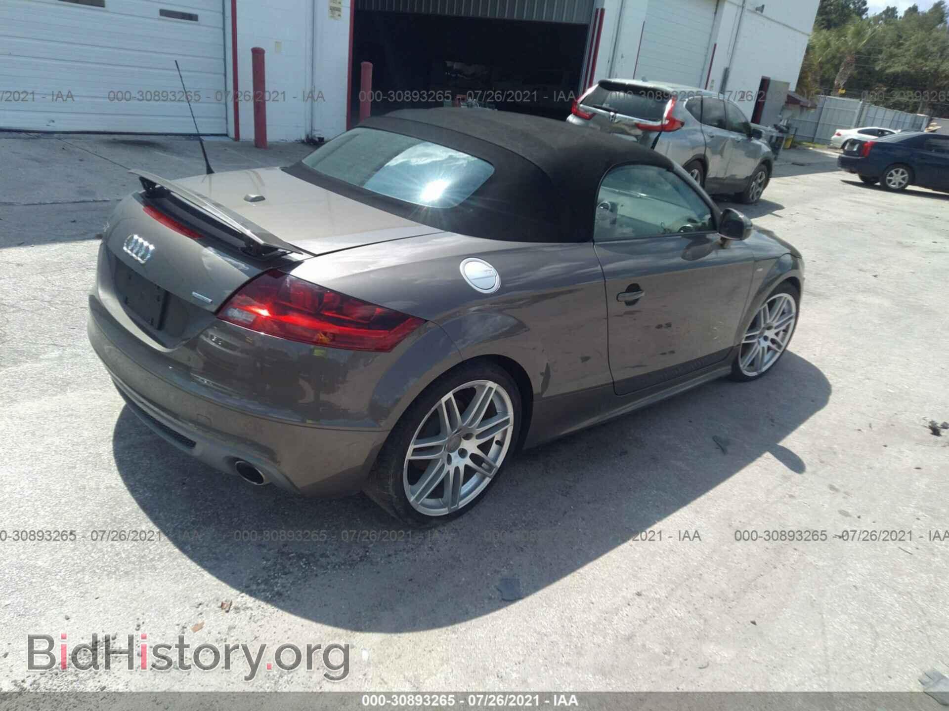 2011 AUDI TT - VIN: TRUSFAFK2B1016113 - Фото 4