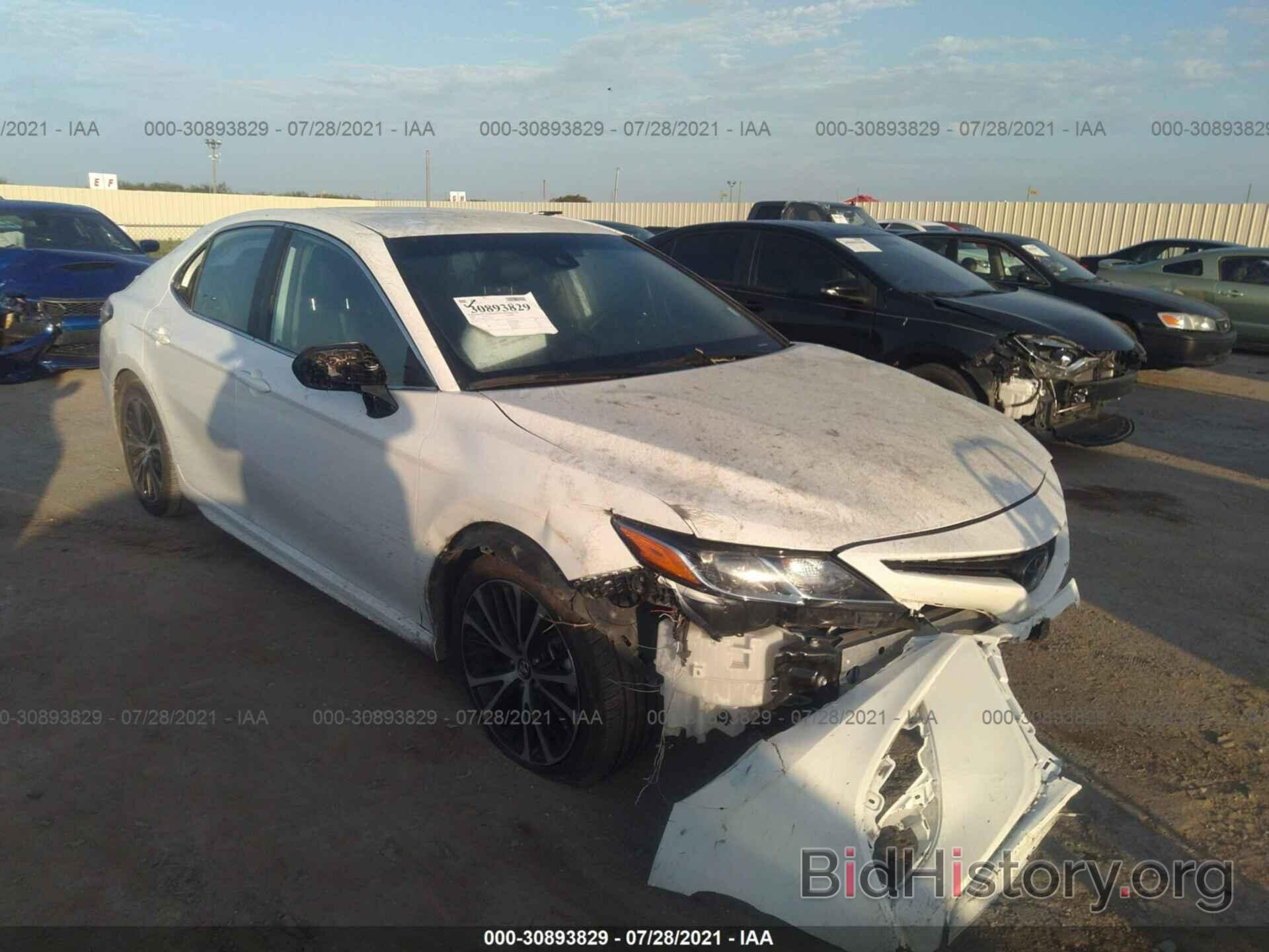 Photo 4T1G11AK7LU927913 - TOYOTA CAMRY 2020