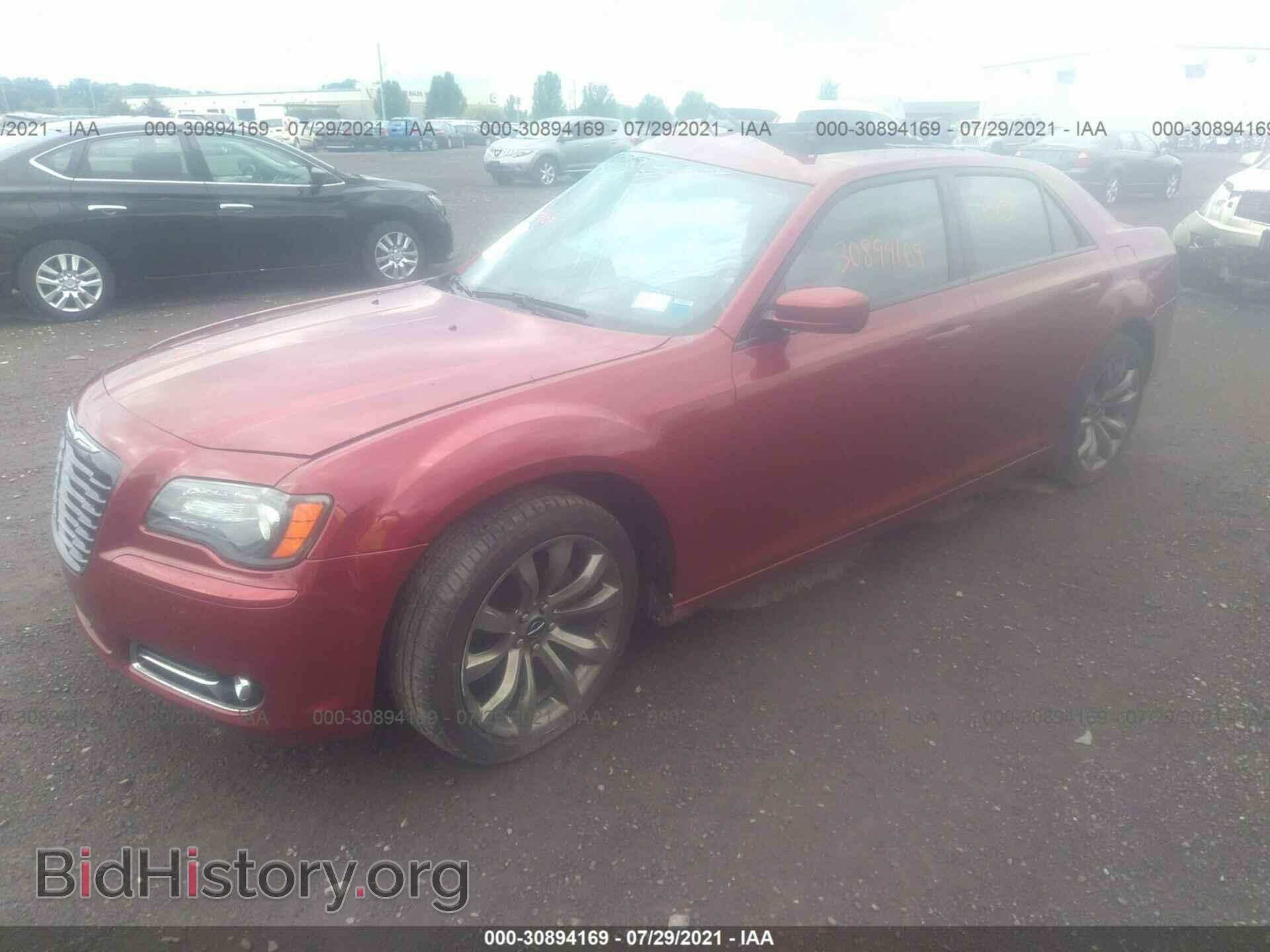 2014 CHRYSLER 300 - VIN: 2C3CCABG5EH336447 - Фото 2