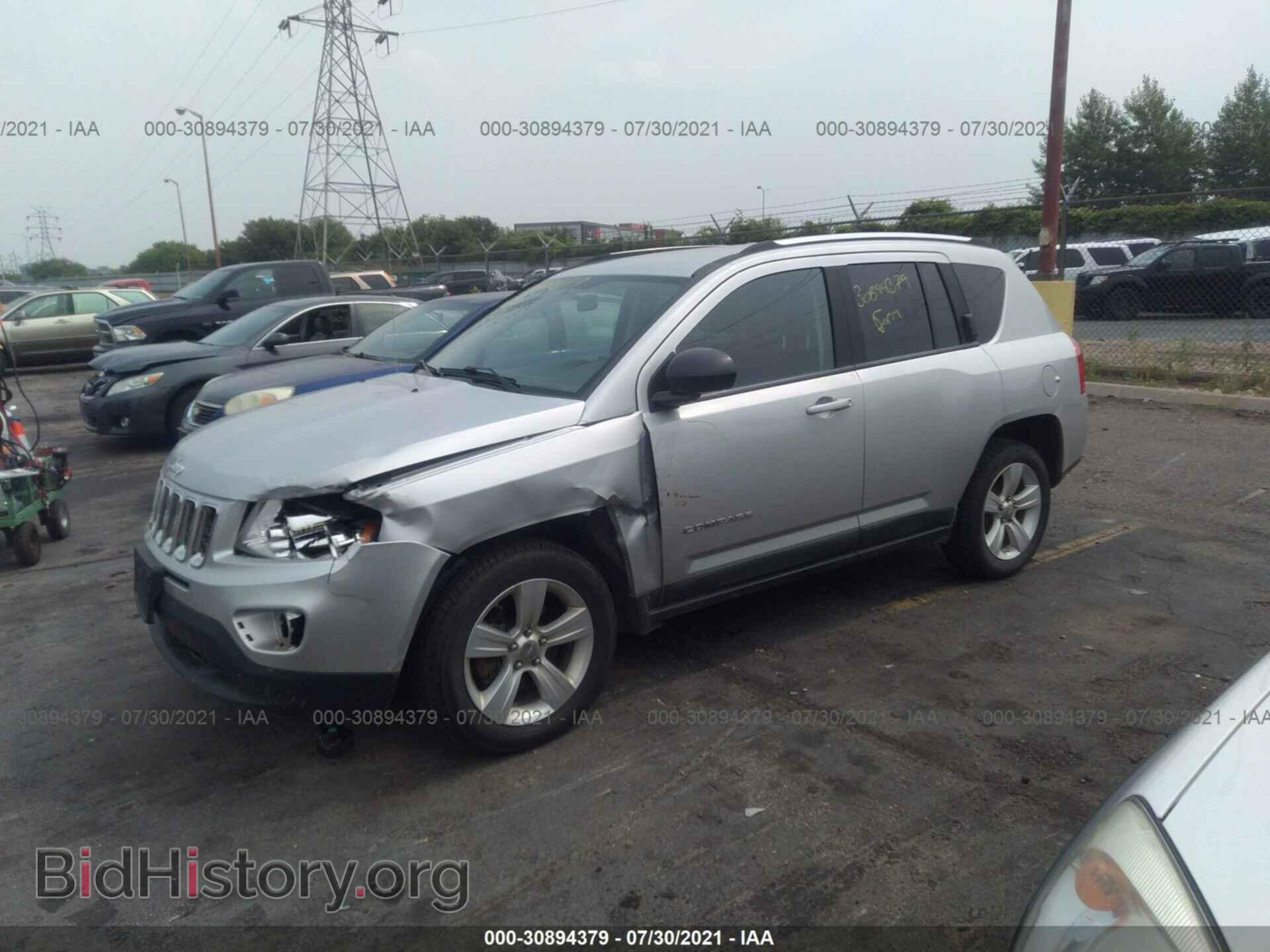 2011 JEEP COMPASS - VIN: 1J4NT1FB2BD264449 - Photo 2