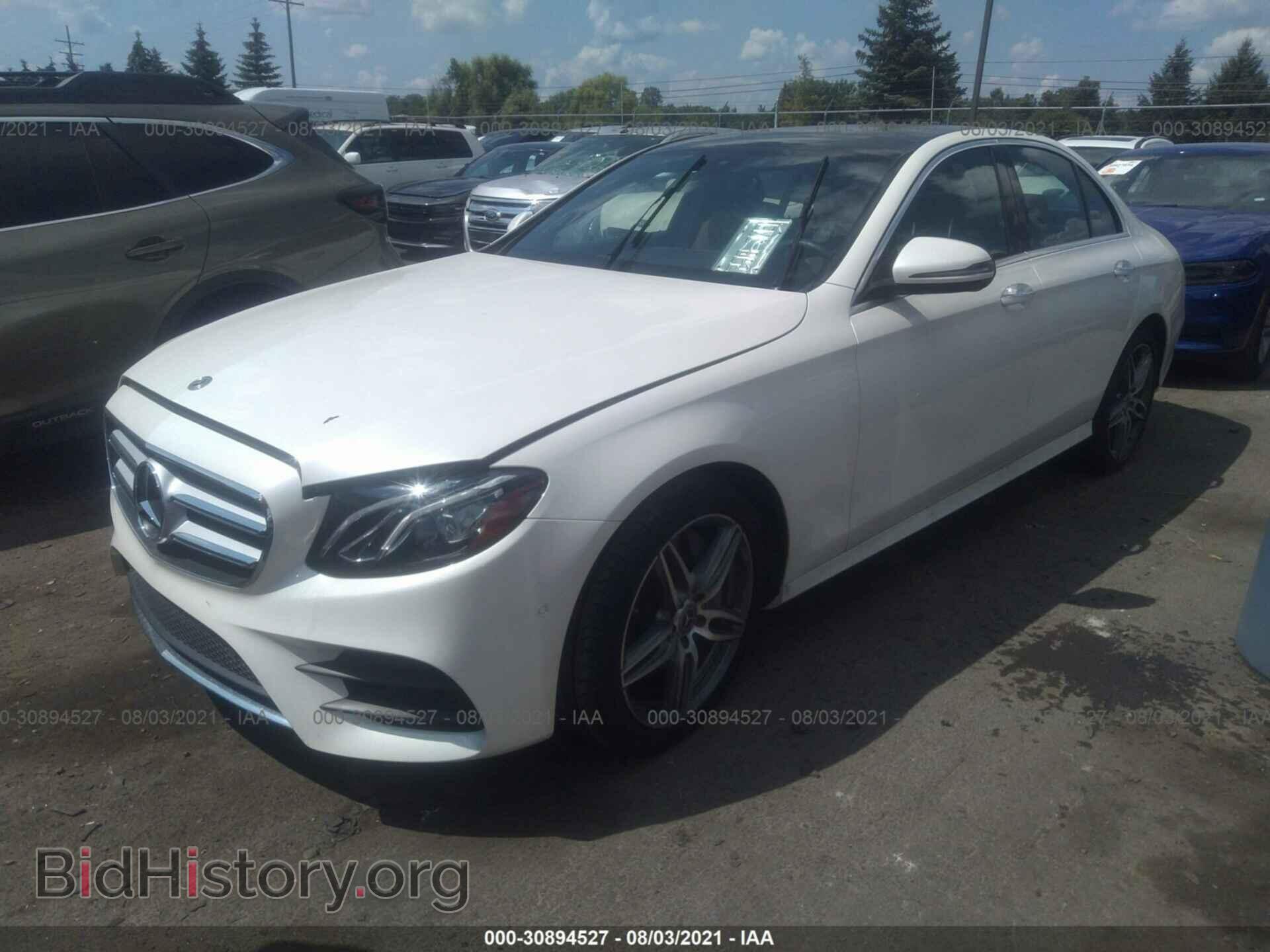 2018 MERCEDES-BENZ E-CLASS - VIN: WDDZF4KB2JA313029 - Фото 2