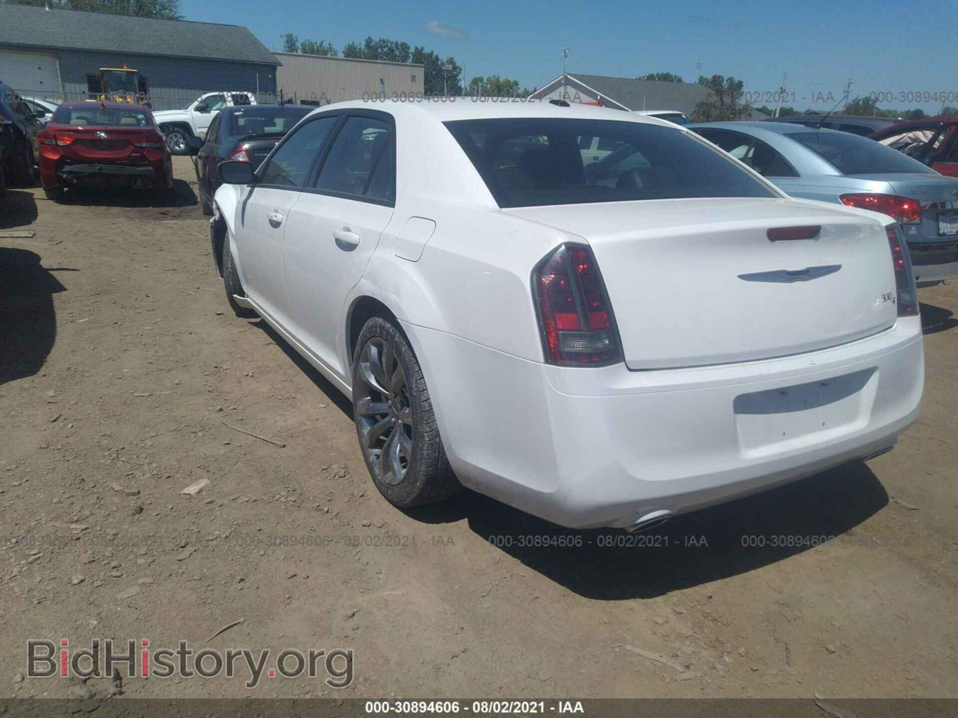 2014 CHRYSLER 300 - VIN: 2C3CCABG1EH361118 - Фото 3