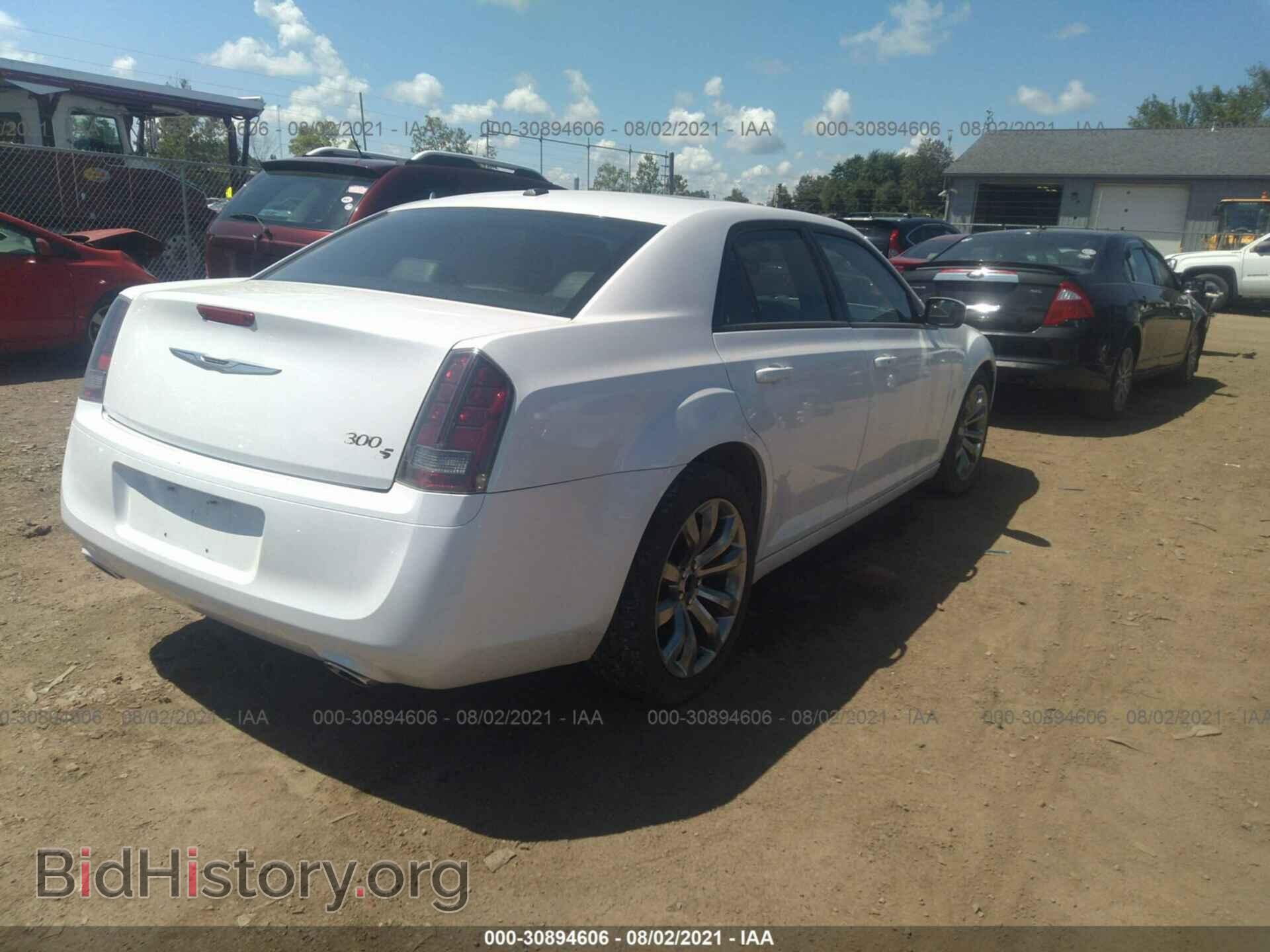 2014 CHRYSLER 300 - VIN: 2C3CCABG1EH361118 - Фото 4